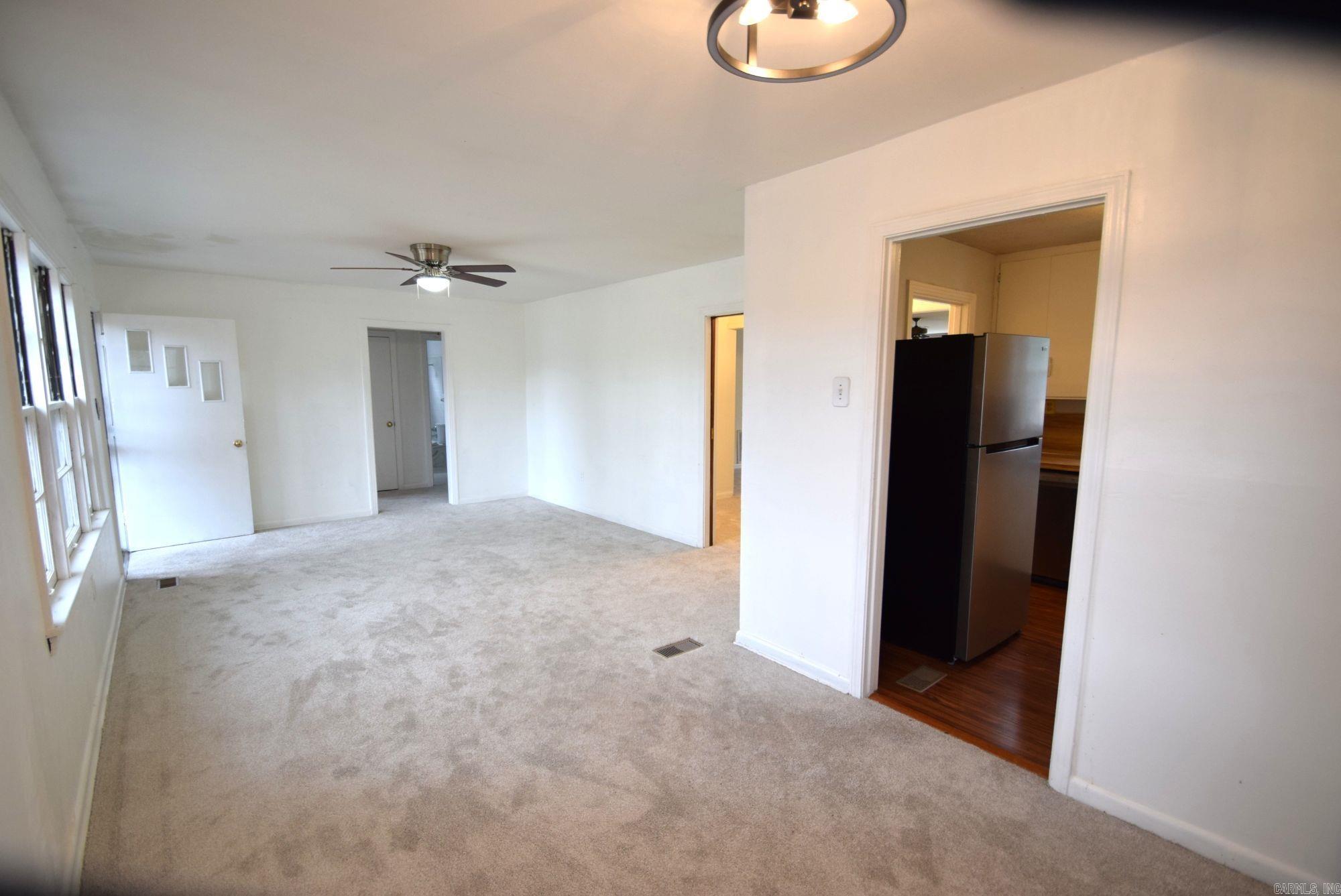 ADAMS HOWARD - Residential