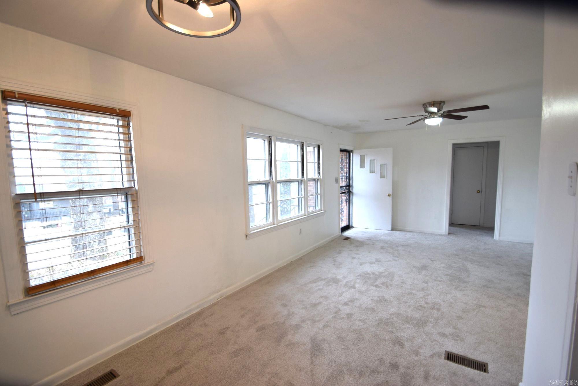 ADAMS HOWARD - Residential