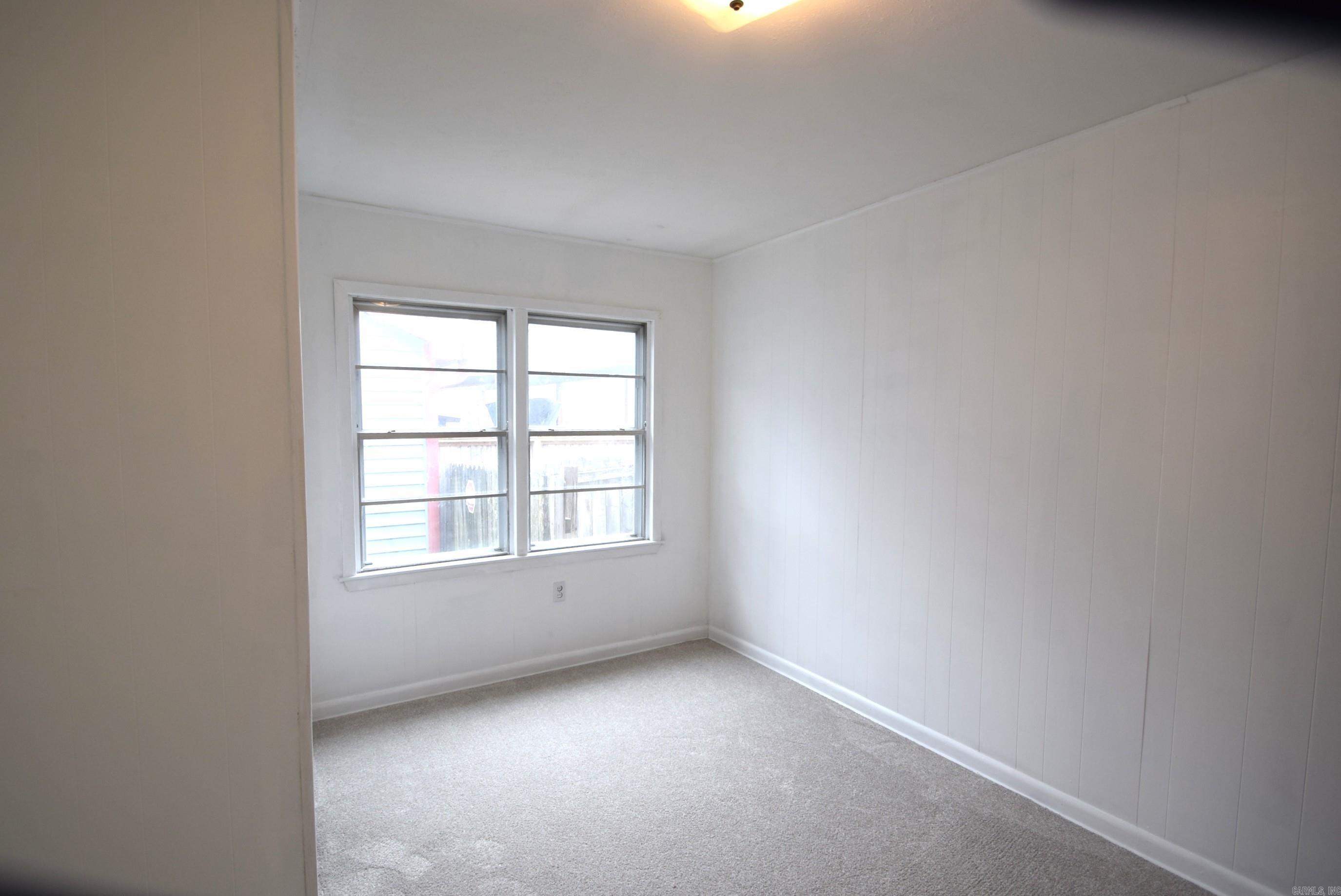 ADAMS HOWARD - Residential