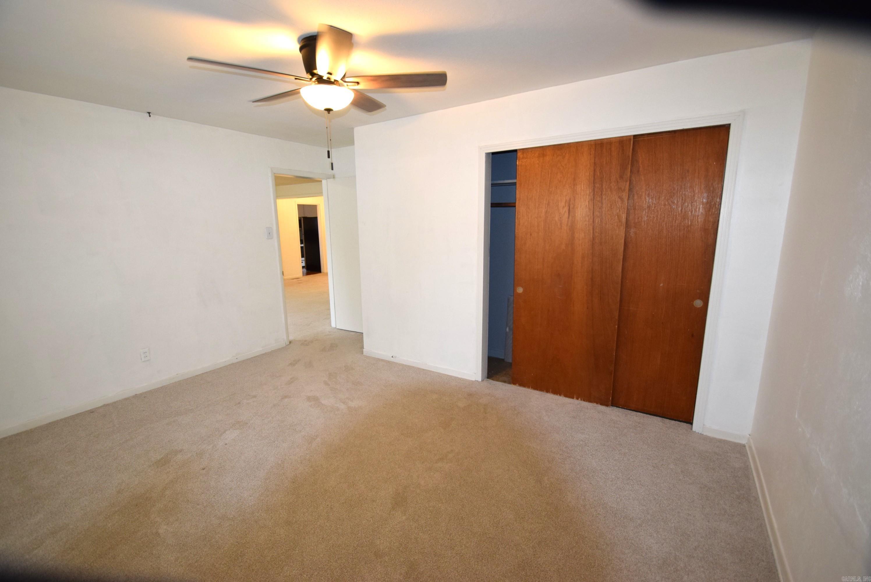 ADAMS HOWARD - Residential