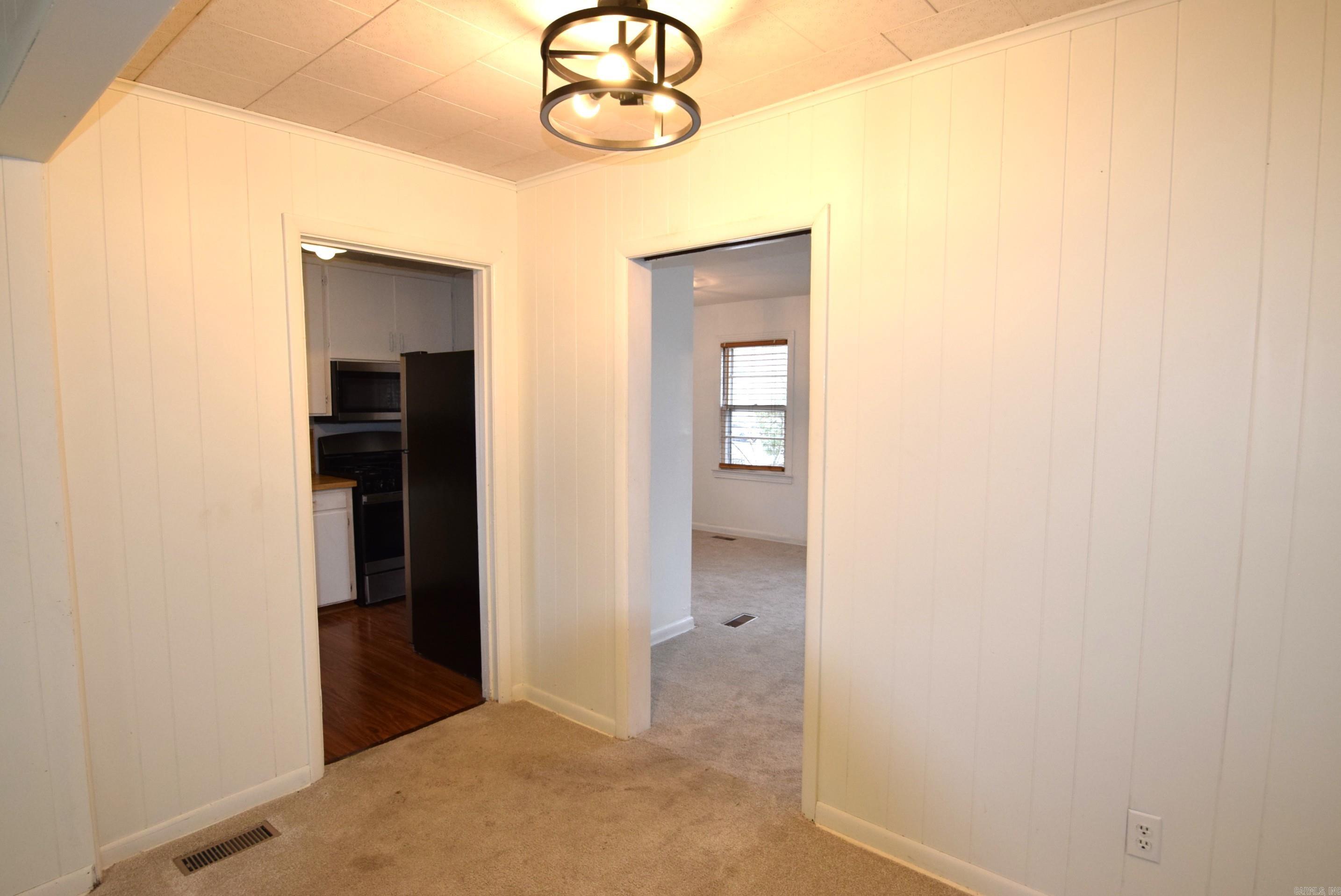 ADAMS HOWARD - Residential