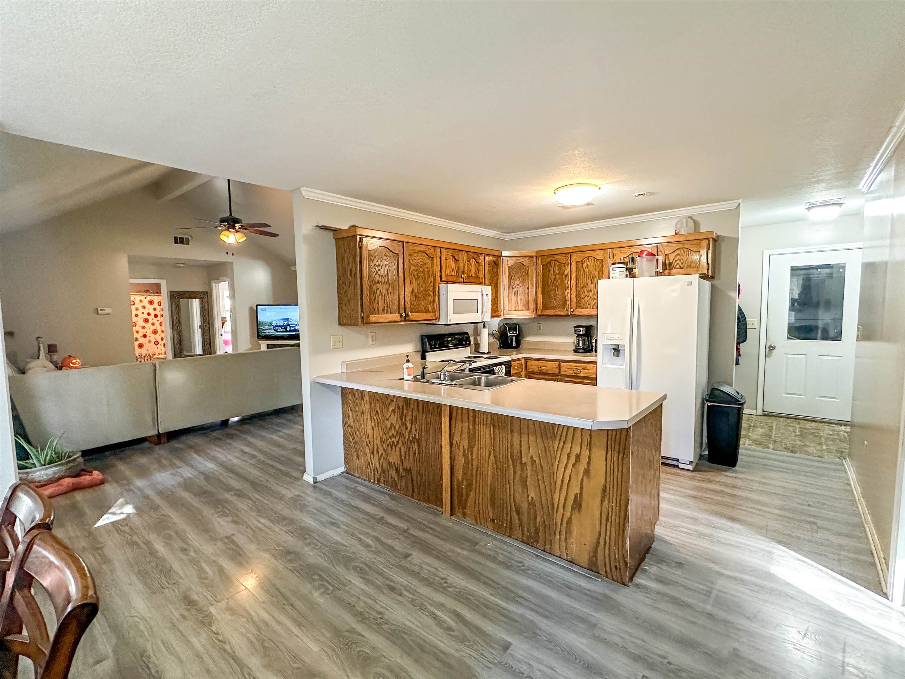 Navajo Third - Residential