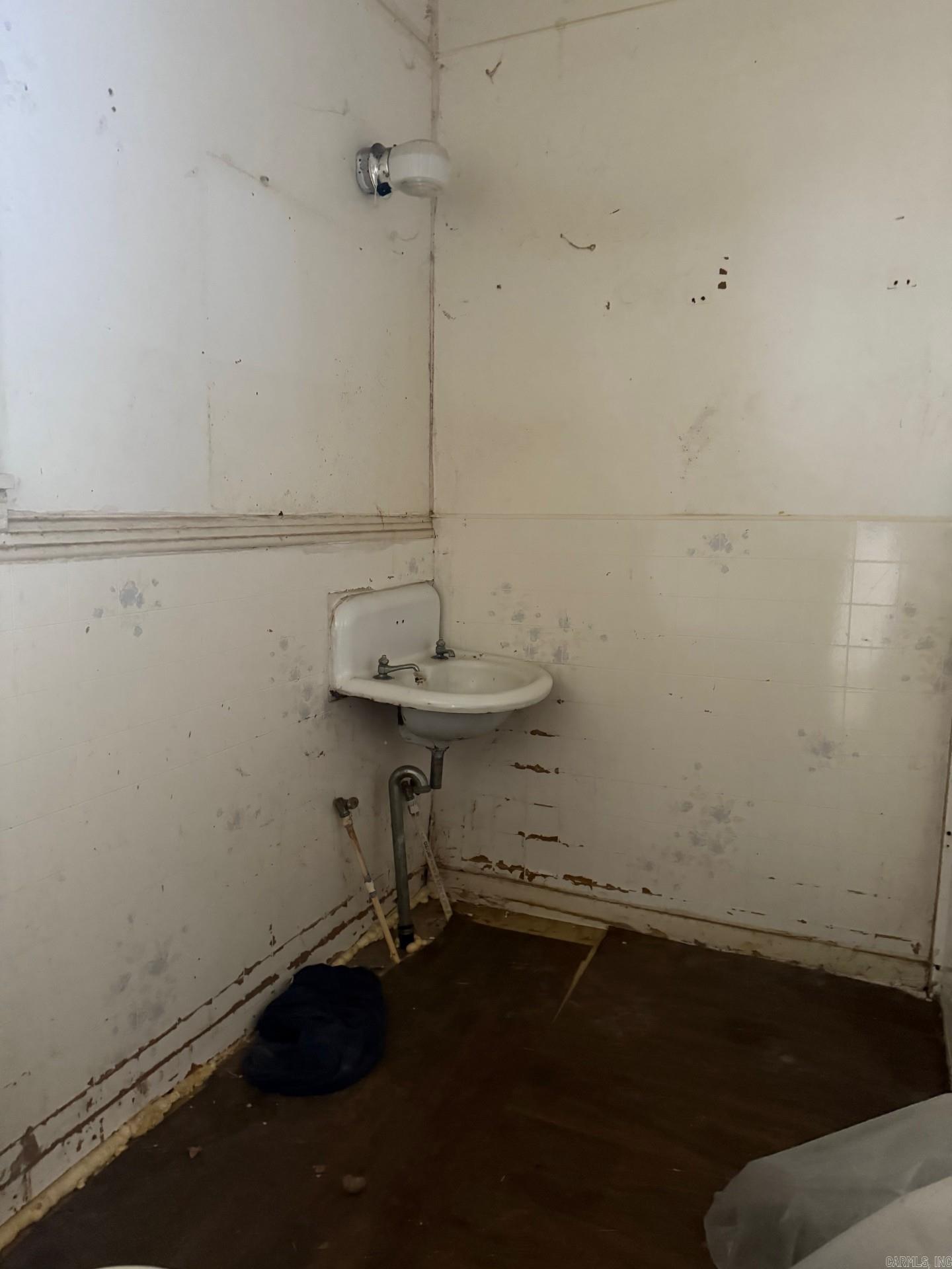 BARTONS ADDN - Residential