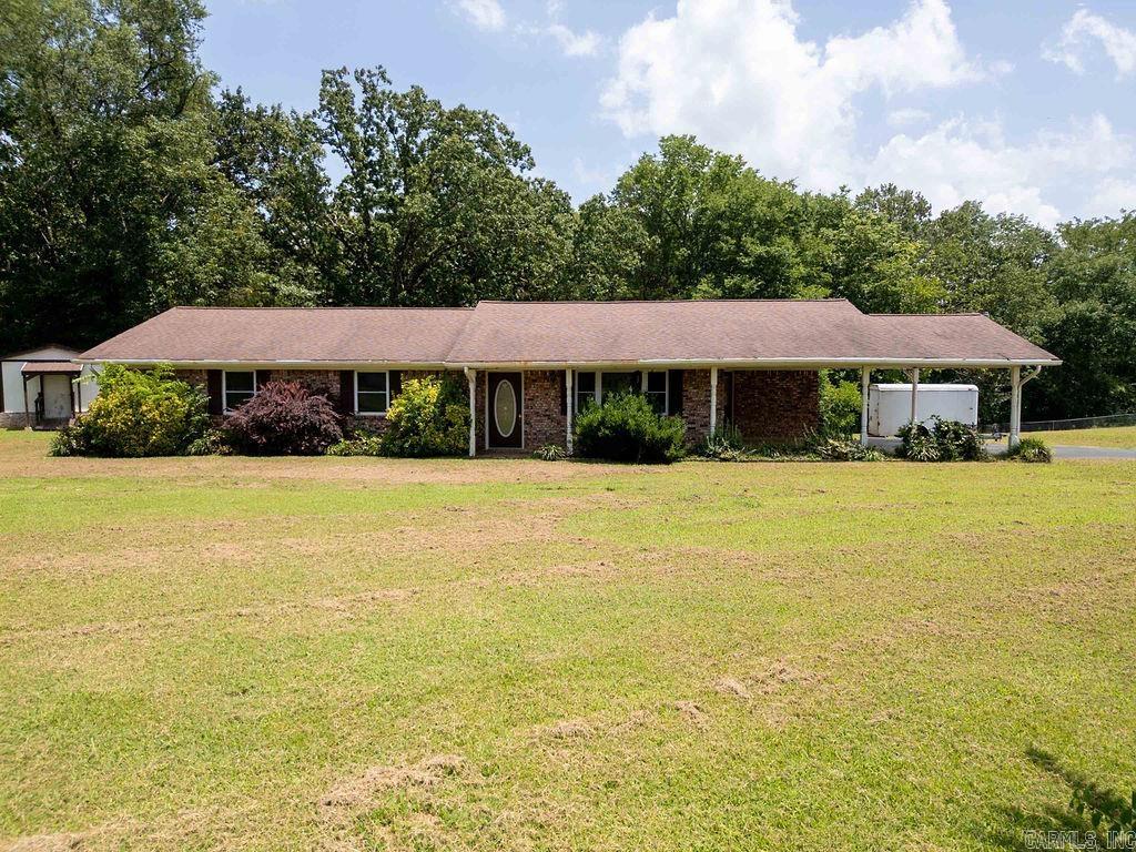 Welcome to this spacious and beautifully maintained 3-bedroom, 2-bath home in the heart of Clarksville! With over 2,100 square feet of living space, this home offers both comfort and functionality. The layout features a large living area perfect for gatherings, a bright and airy kitchen with plenty of counter space, and a cozy dining area for family meals. One of the standout features is the sunroomāflooded with natural light, itās the perfect spot to relax with a book, enjoy your morning coffee, or entertain guests year-round. The primary suite offers ample space and includes an en-suite bath, while the additional bedrooms are generously sized with great closet space. Outside, youāll find a spacious yard and two storage buildings! Call for more information or your private tour!