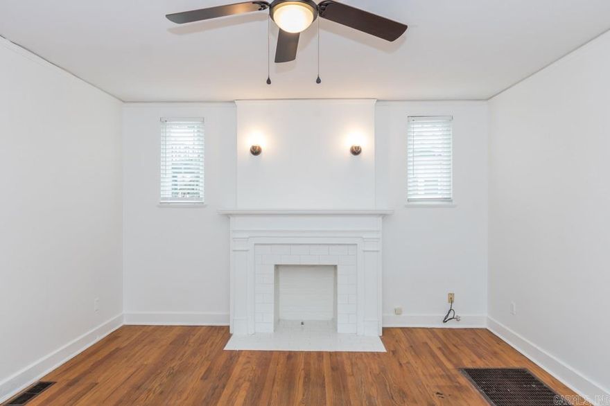 This cute apartment in Park Hill is just right off i-40 close to everything making travel a breeze. The apartment is on the 1st floor and nestled right off the interstate for easy commutes. Remodeled kitchen has granite countertops and a gas stove. There is a seperate sit in area for dining. The apartment does not have a dishwasher or laundry hookup. Pets are allowed with a $250 pet fee and $25 a month. Call today to apply or set up a showing. Welcome Home!