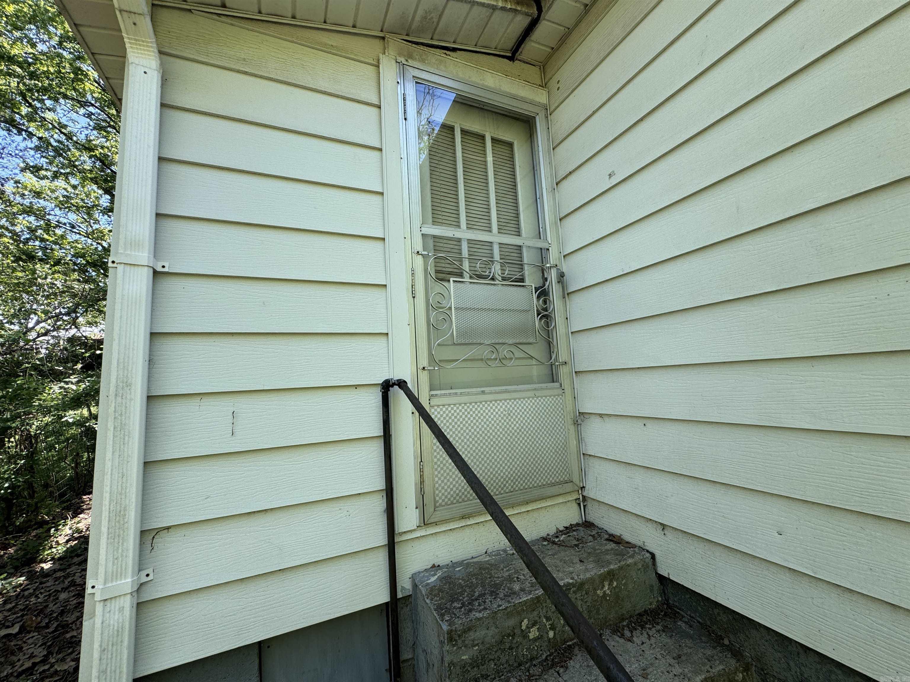 DIERKS HAYS 2ND - Residential