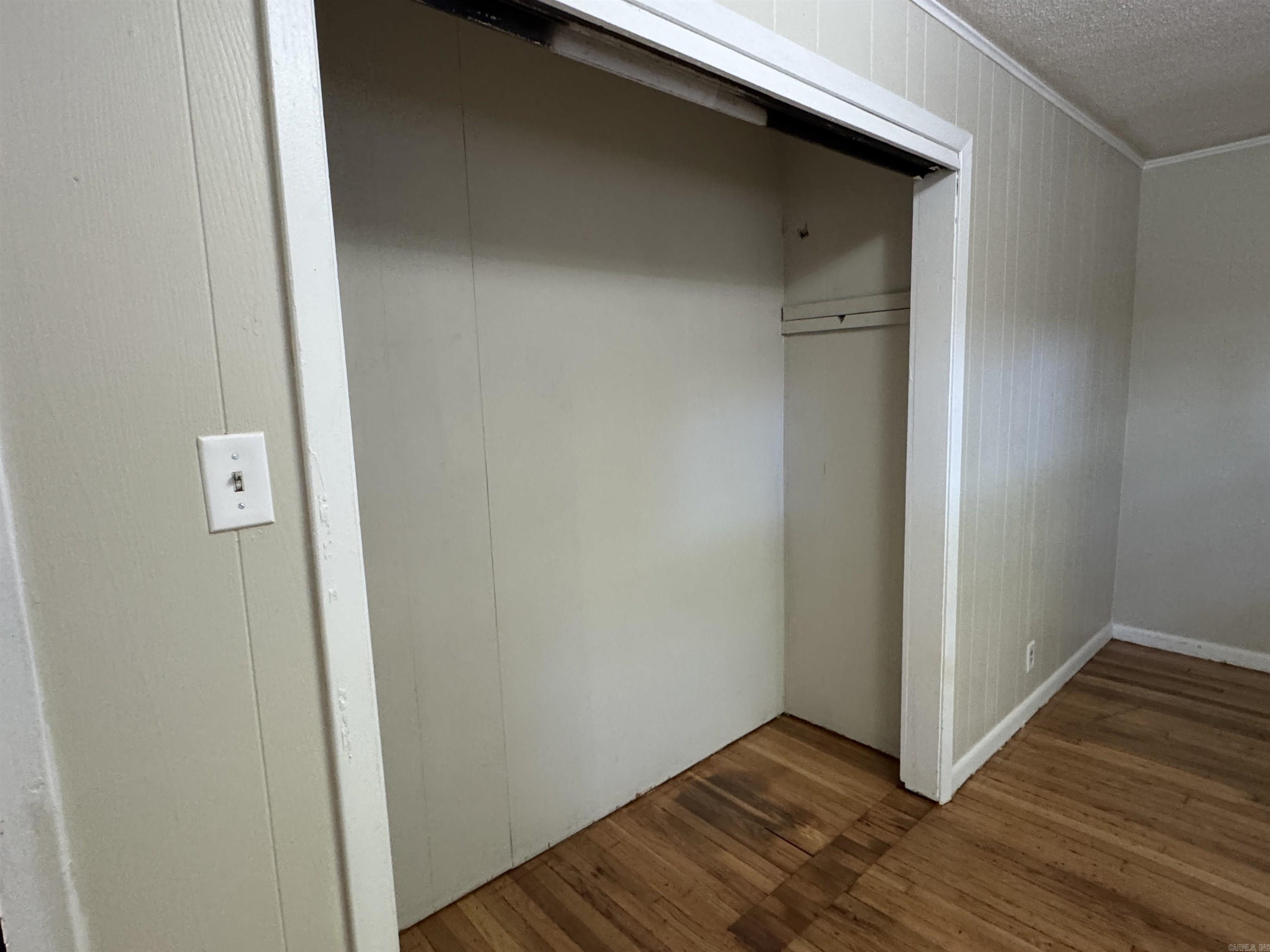 DIERKS HAYS 2ND - Residential