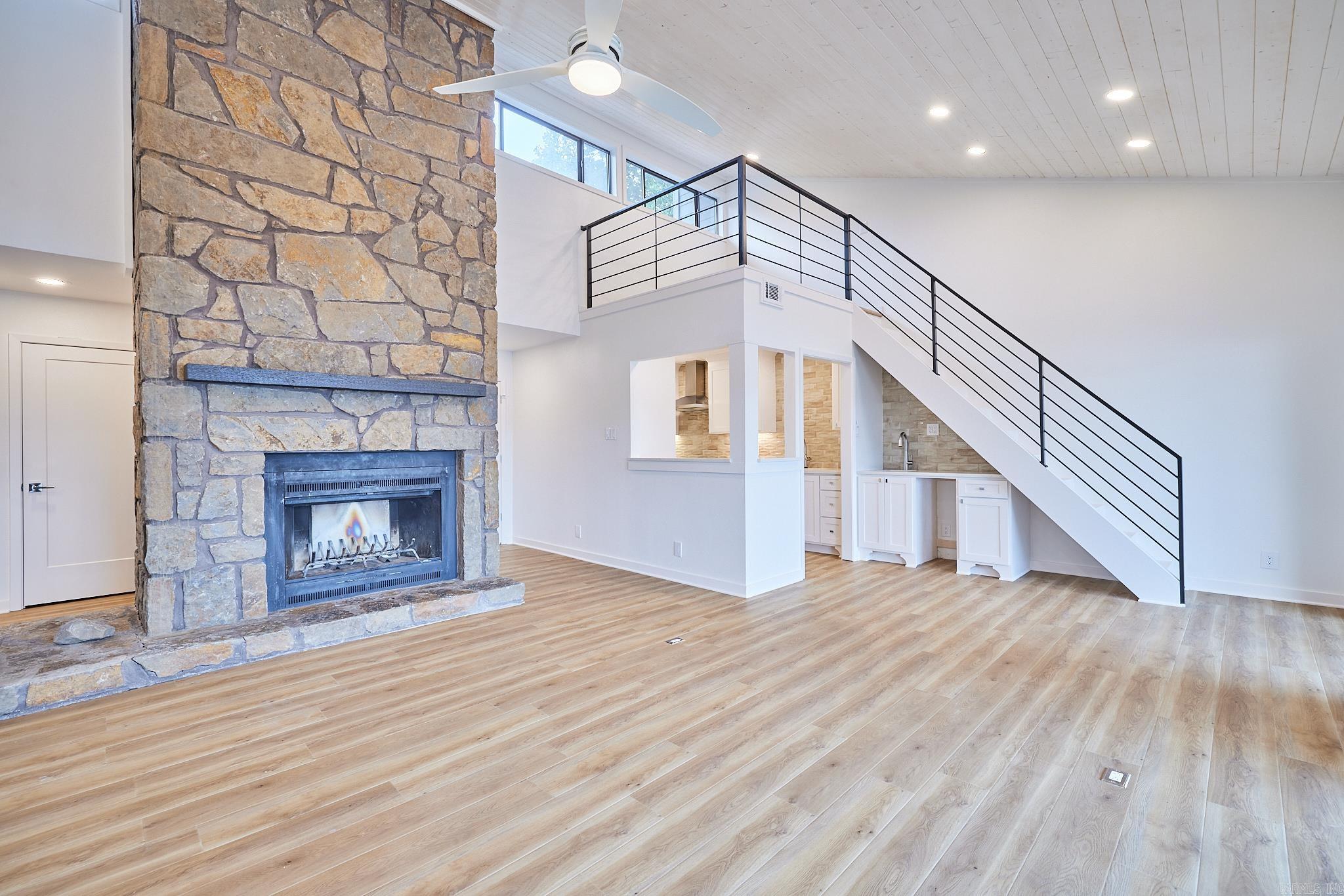 POINT LOOKOUT HPR - Residential