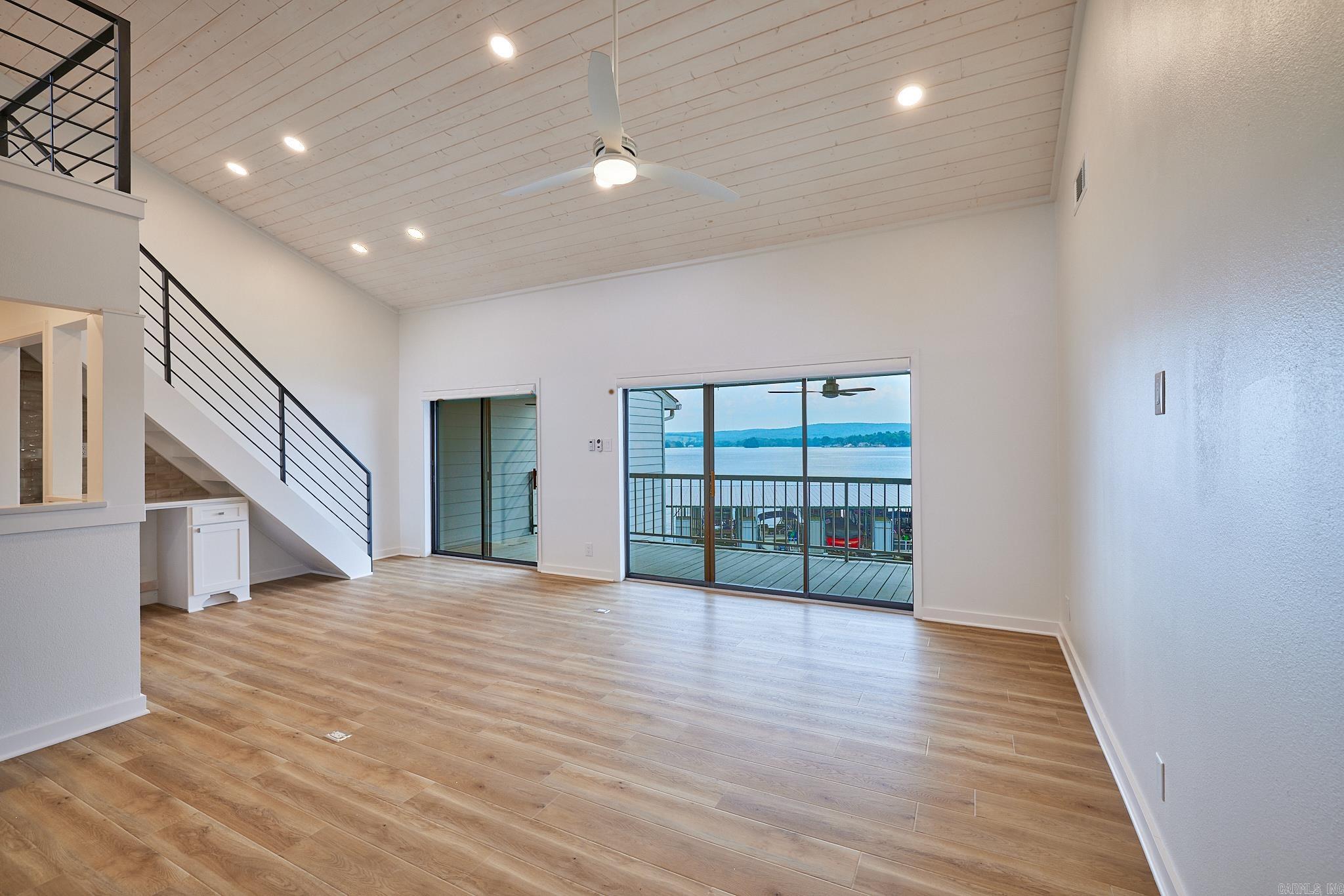 POINT LOOKOUT HPR - Residential