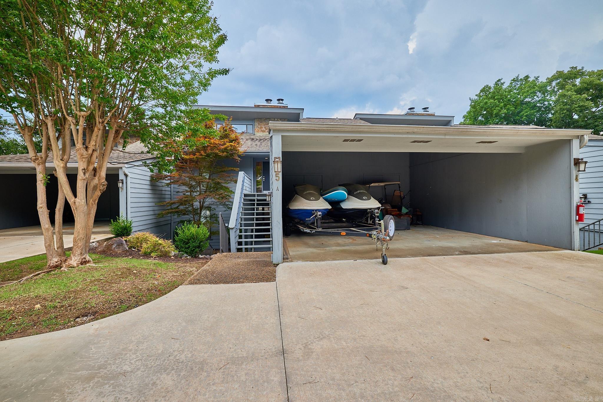 POINT LOOKOUT HPR - Residential