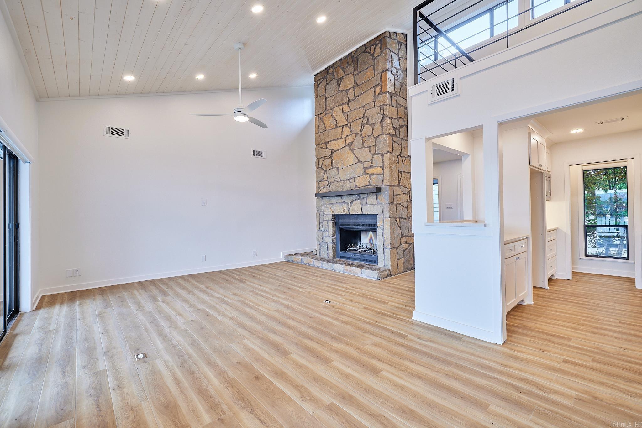 POINT LOOKOUT HPR - Residential