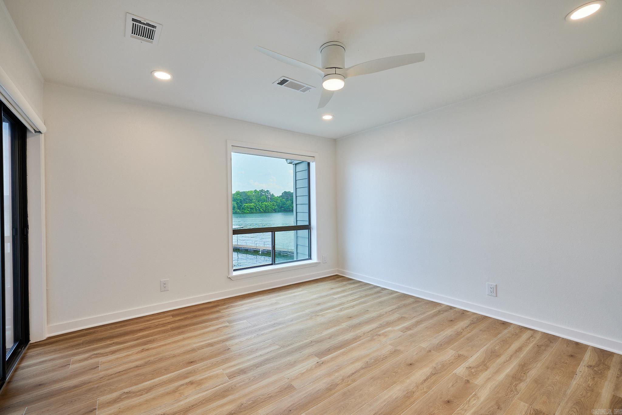 POINT LOOKOUT HPR - Residential