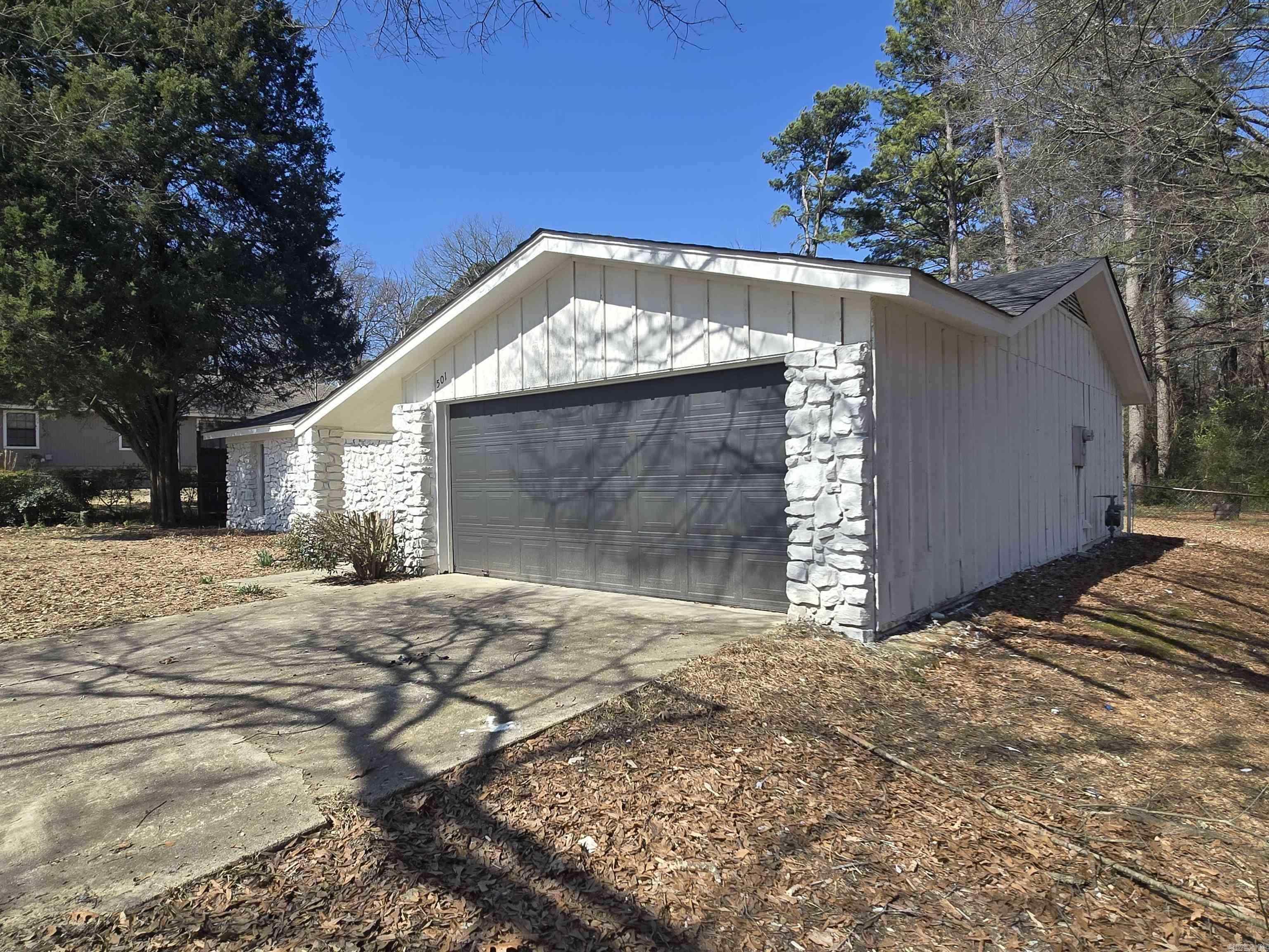 Bloomfield Hills - Residential Lease
