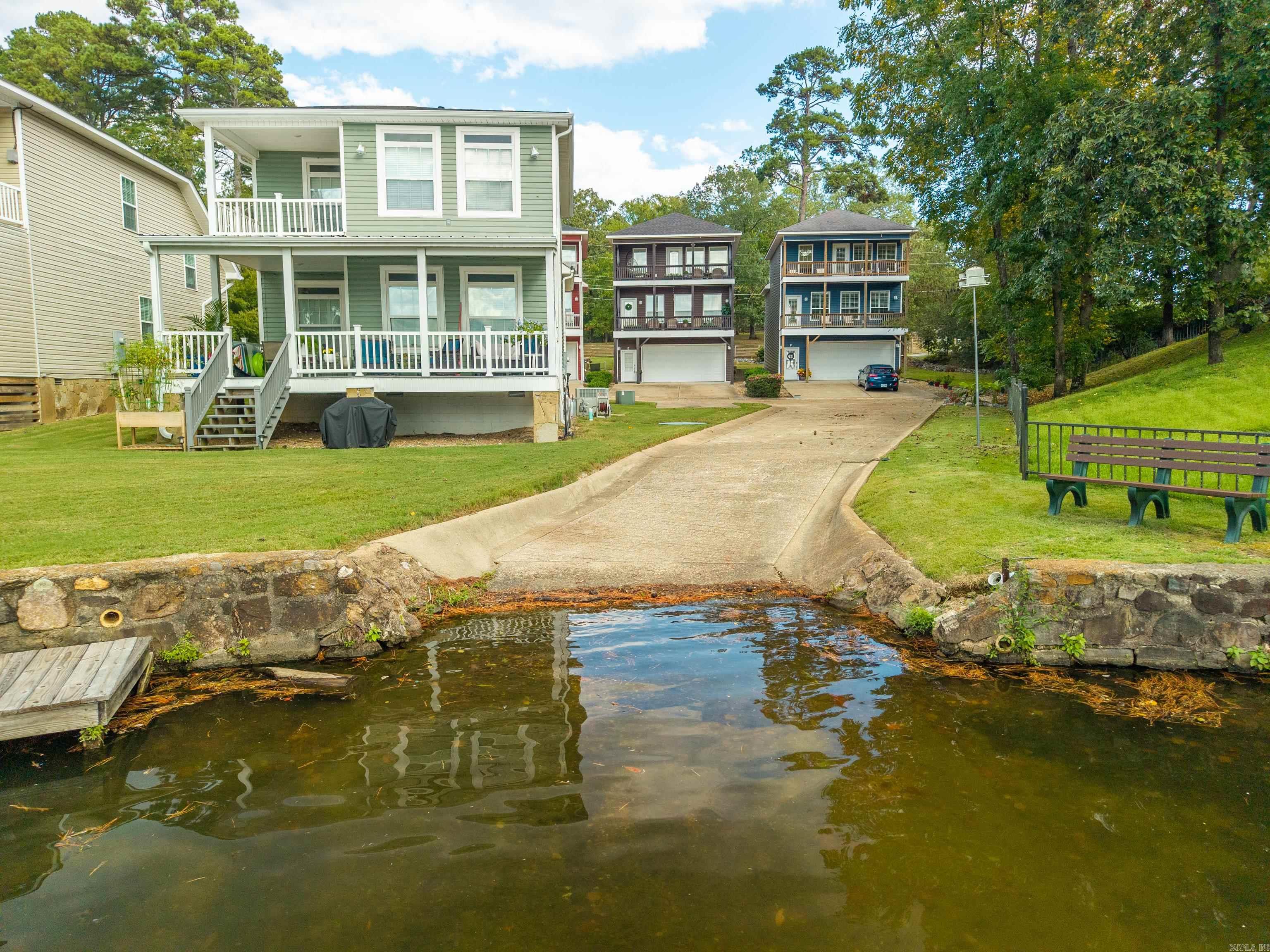 The Villas at Bayshore HPR - Residential