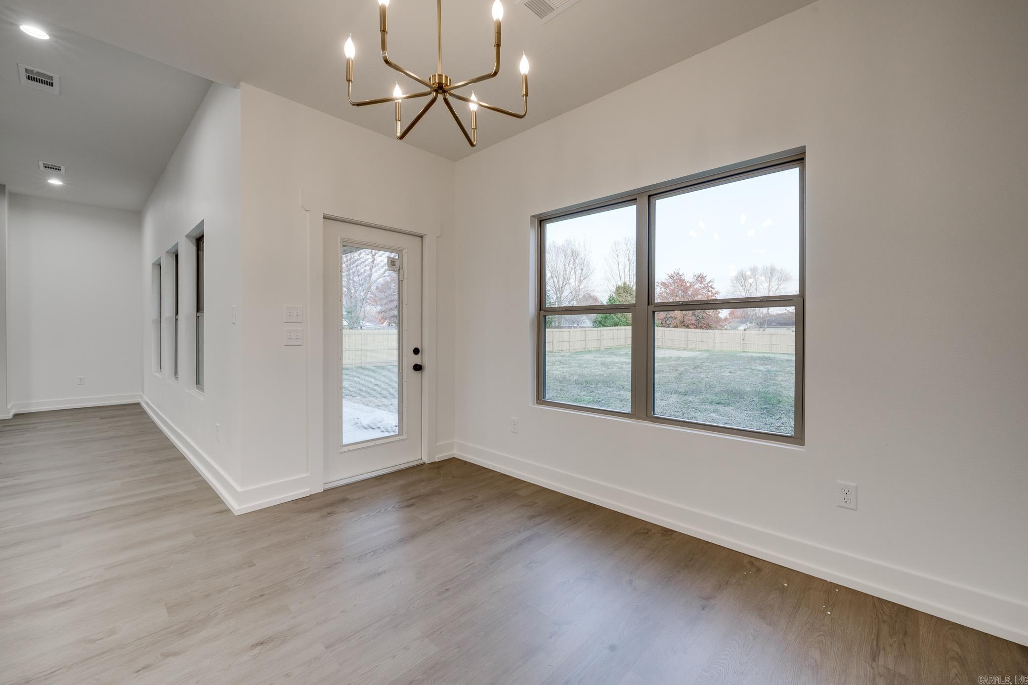 DOVE CREEK - Residential