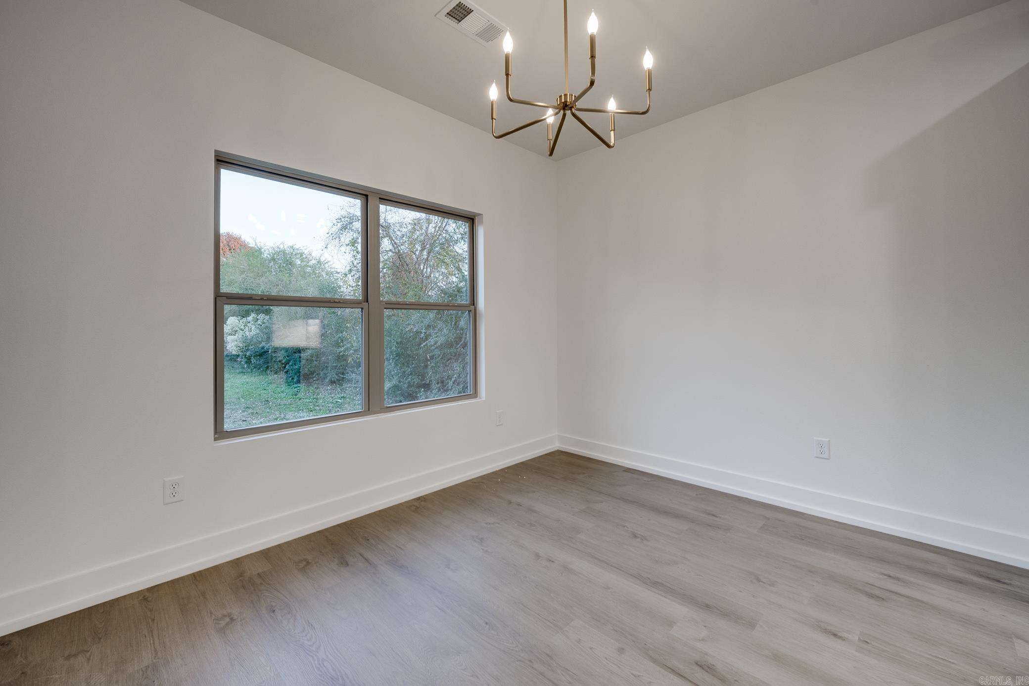 DOVE CREEK - Residential