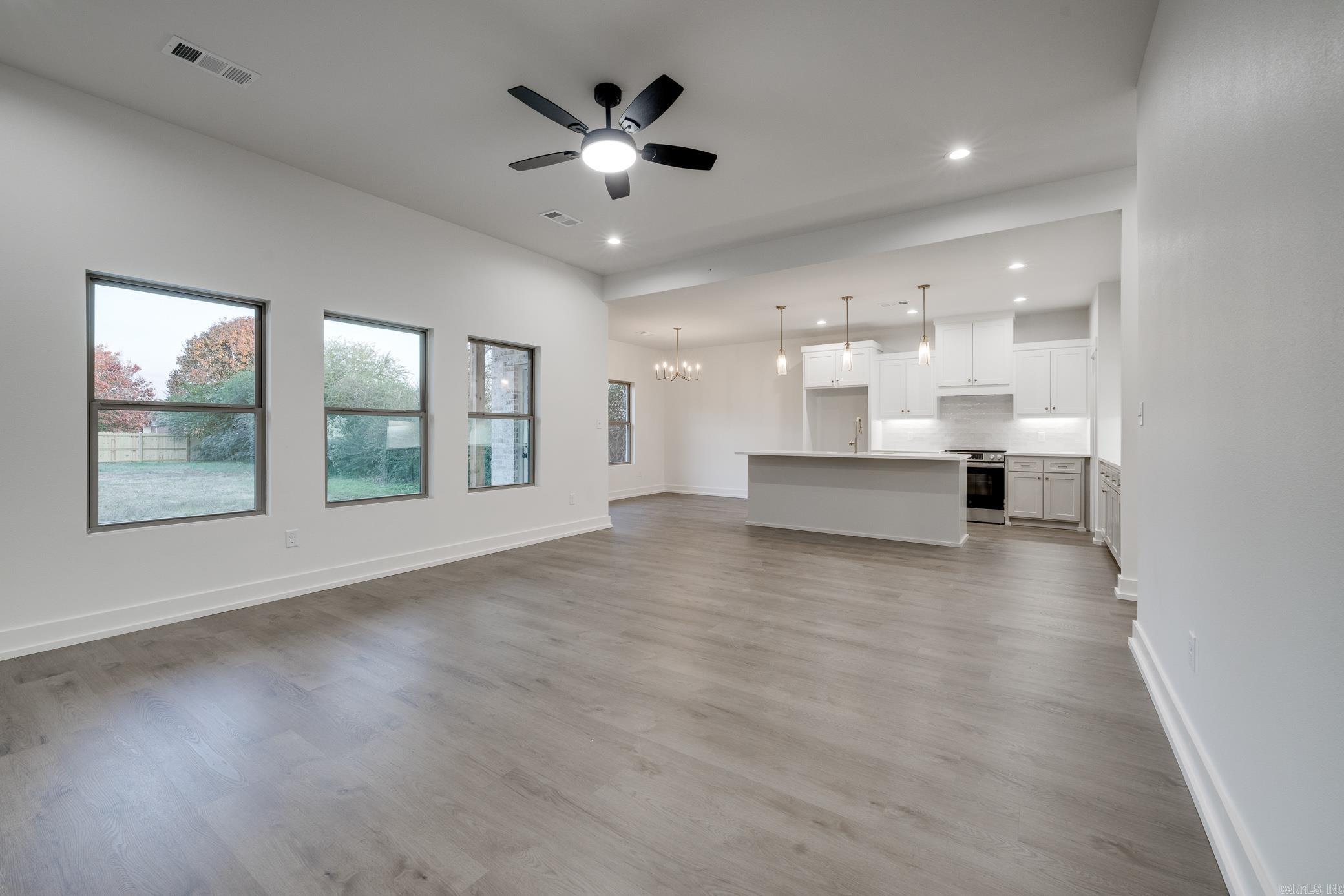 DOVE CREEK - Residential