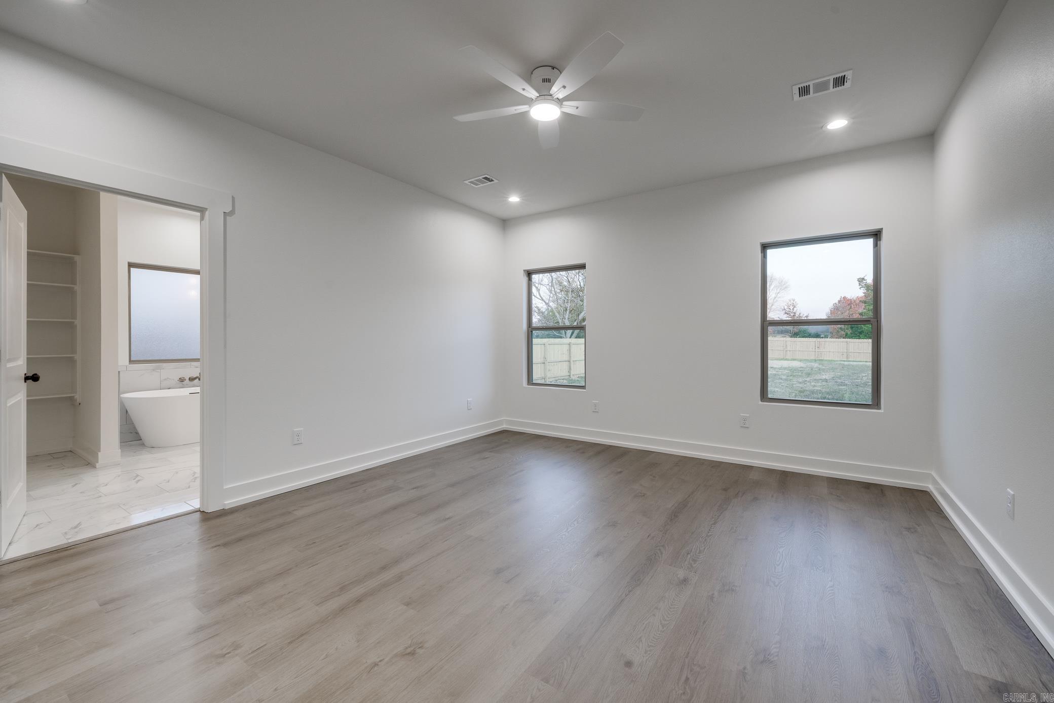 DOVE CREEK - Residential