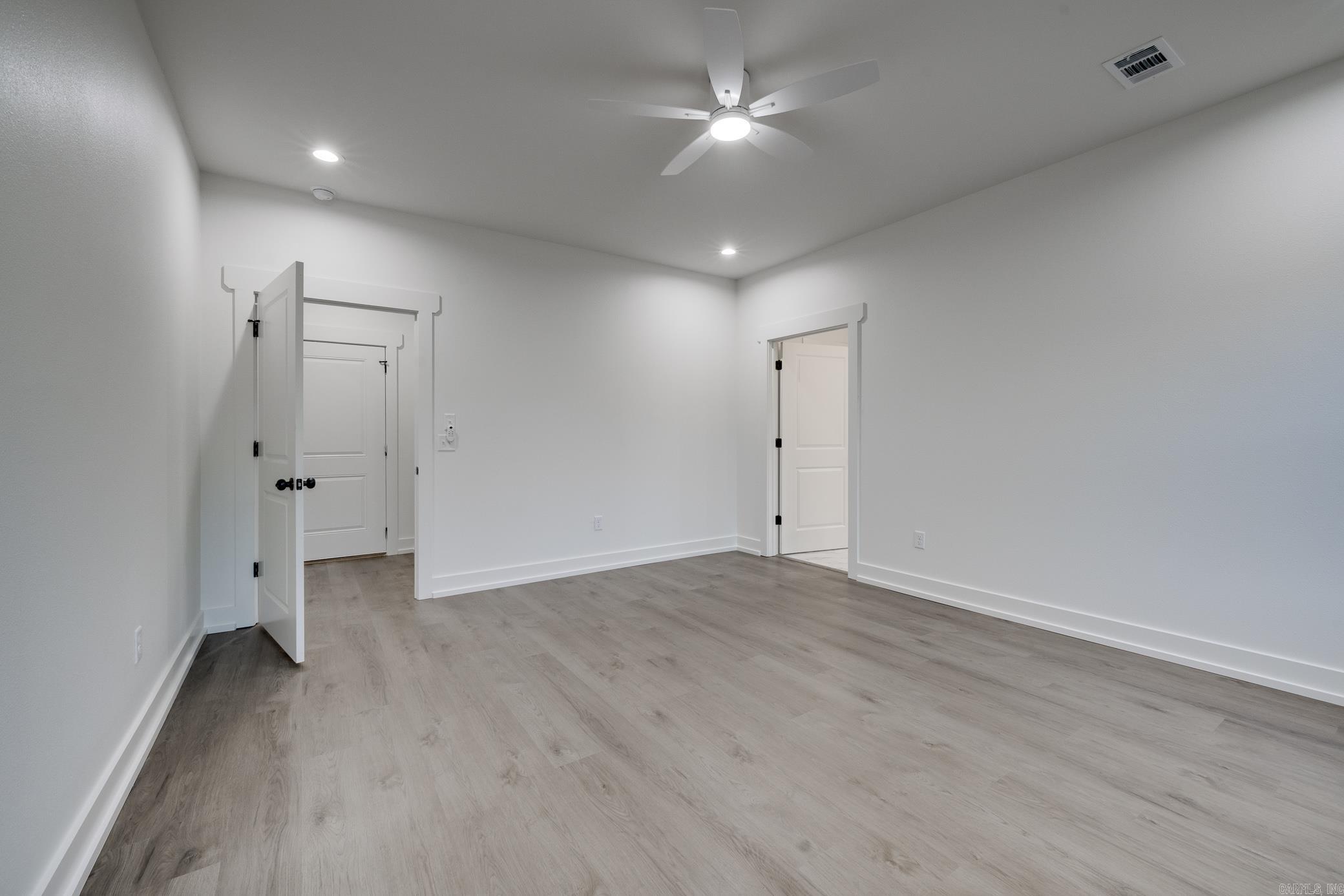 DOVE CREEK - Residential