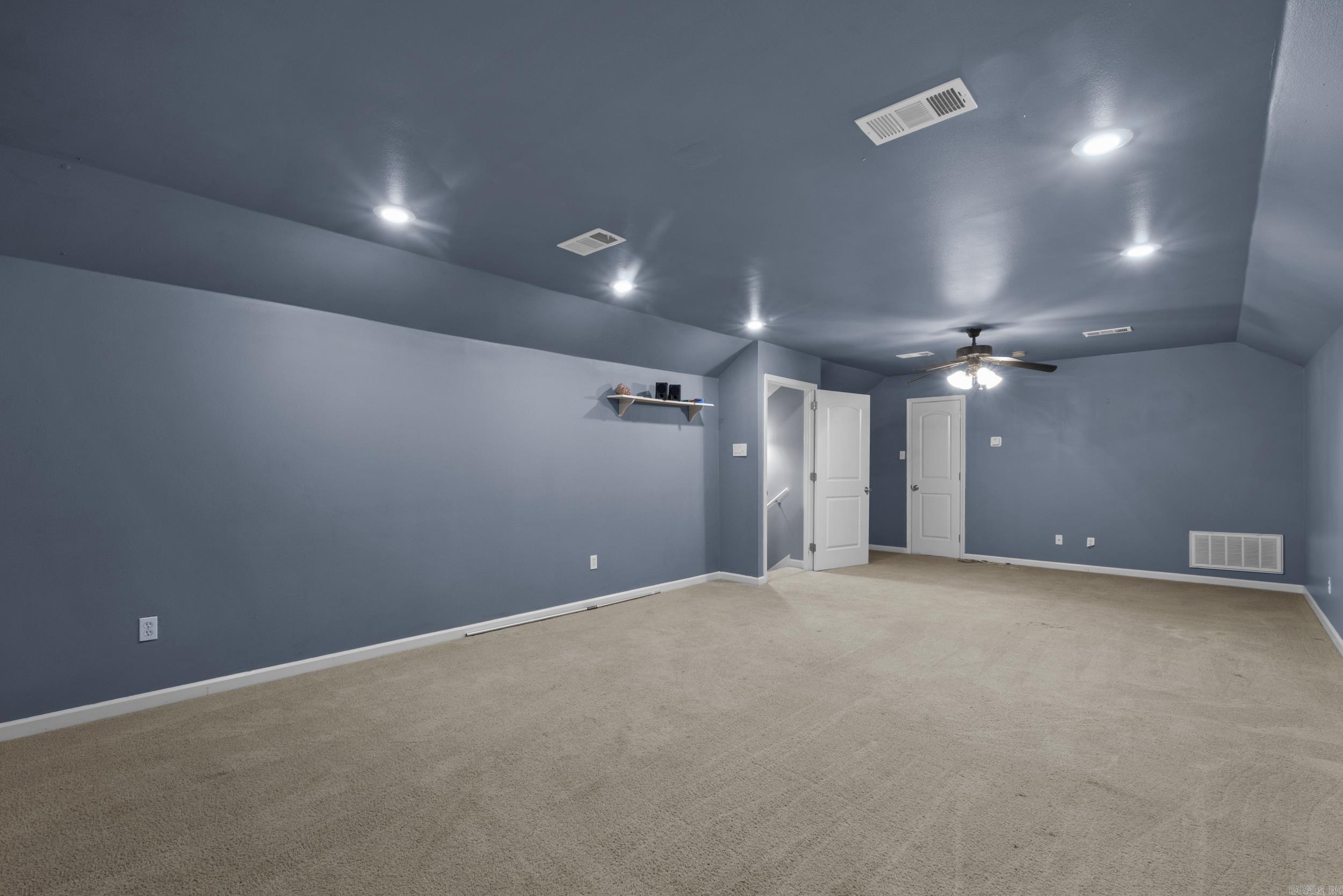 TURTLE CREEK - Residential