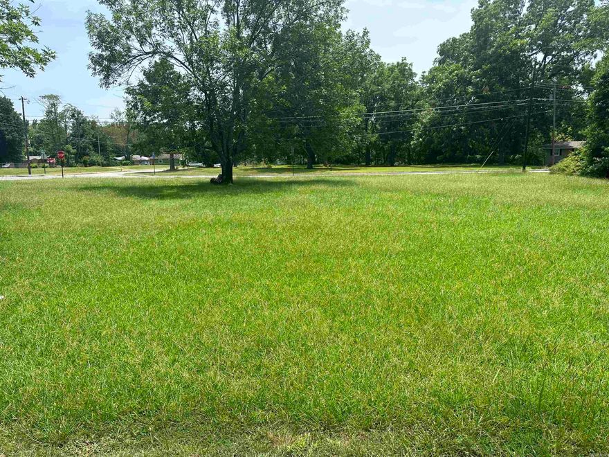 50x116 commercial lot in jacksonville, right across from the church Agent see remarks