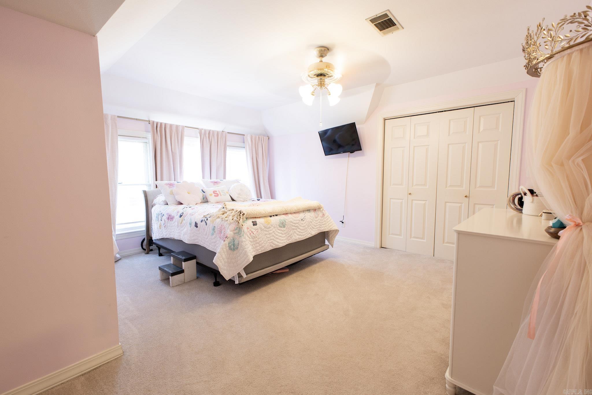 TIMBERLANE PLACE - Residential