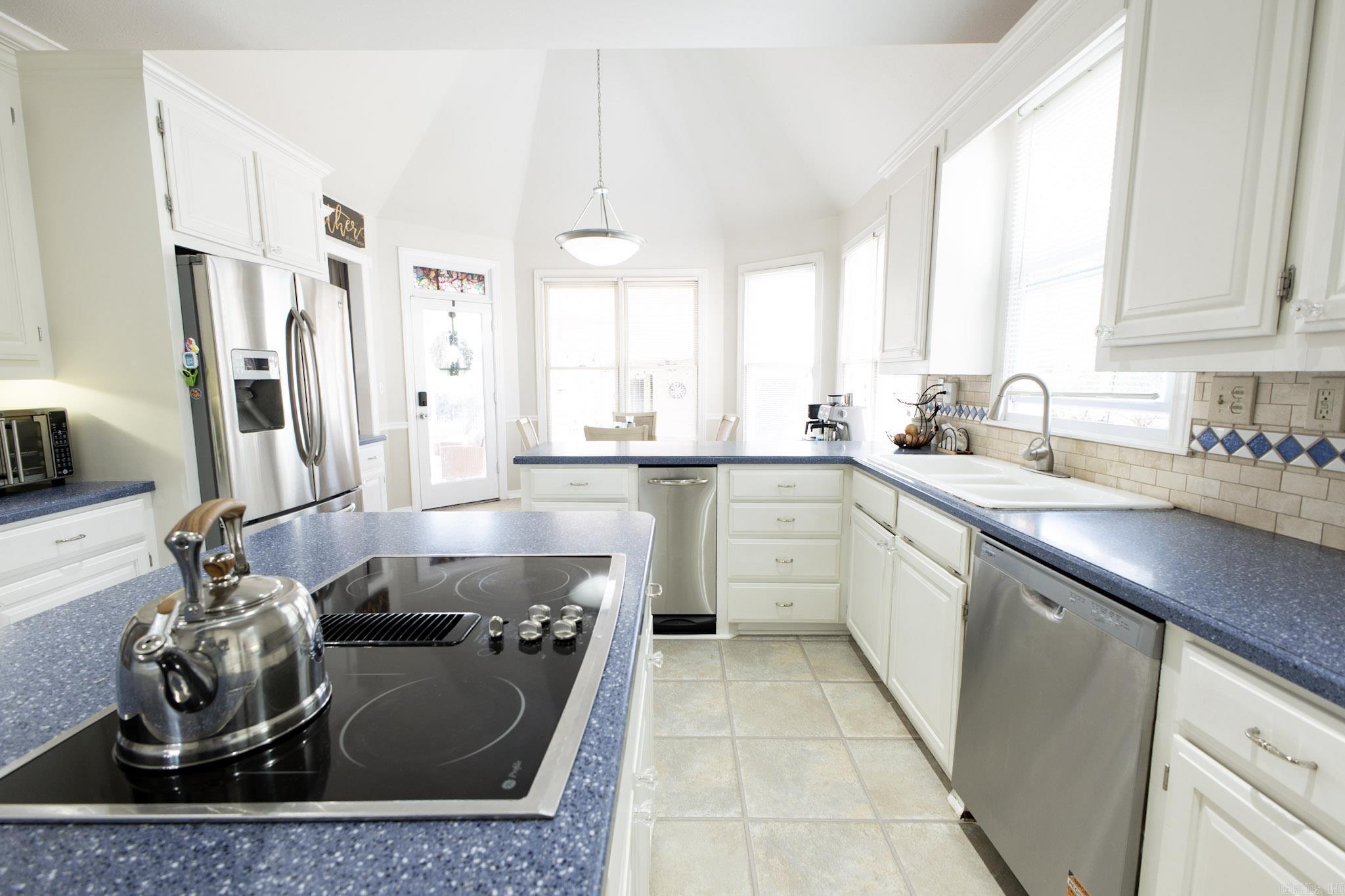 TIMBERLANE PLACE - Residential