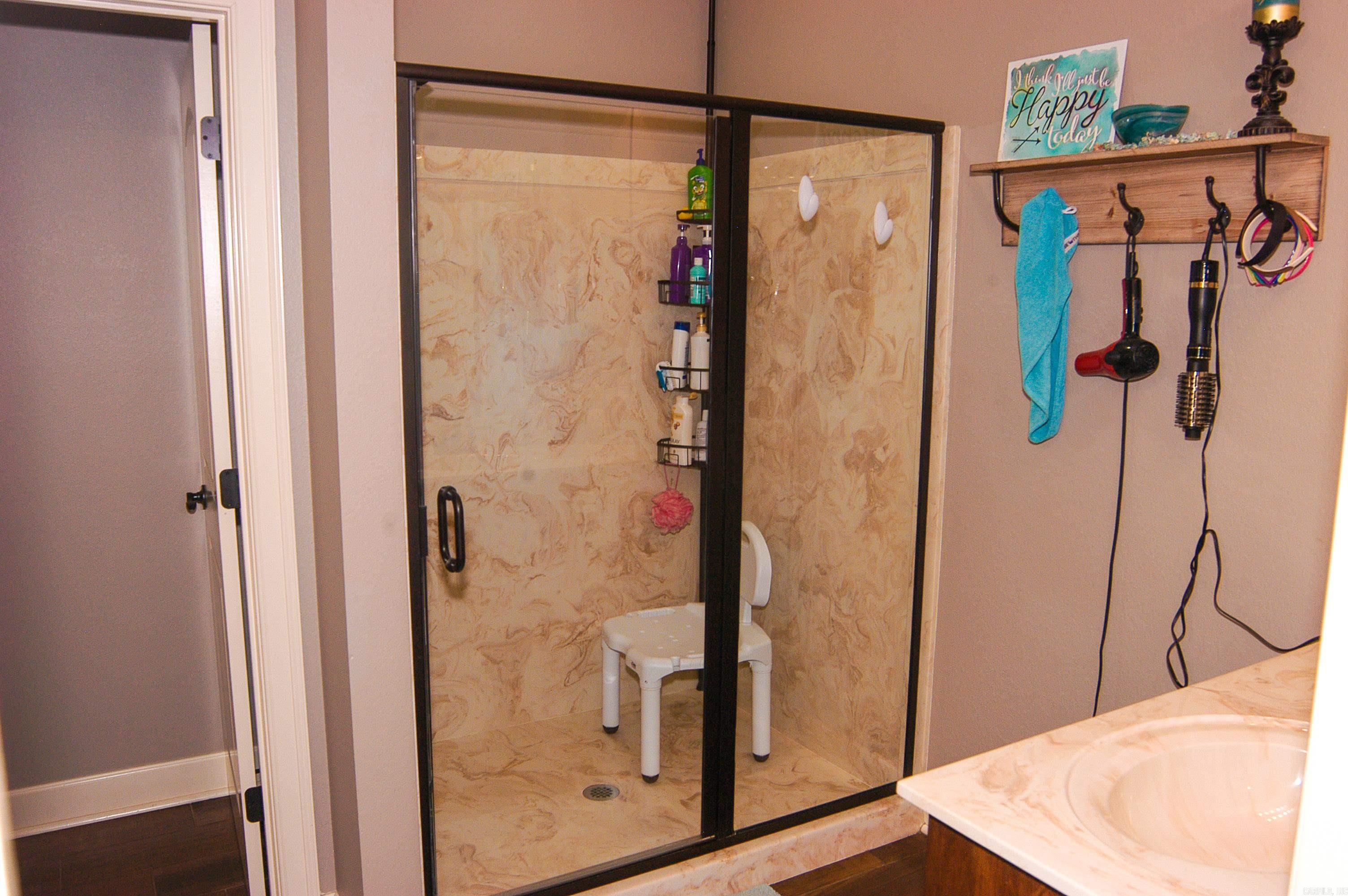 HUNTINGTON ESTATES - Residential