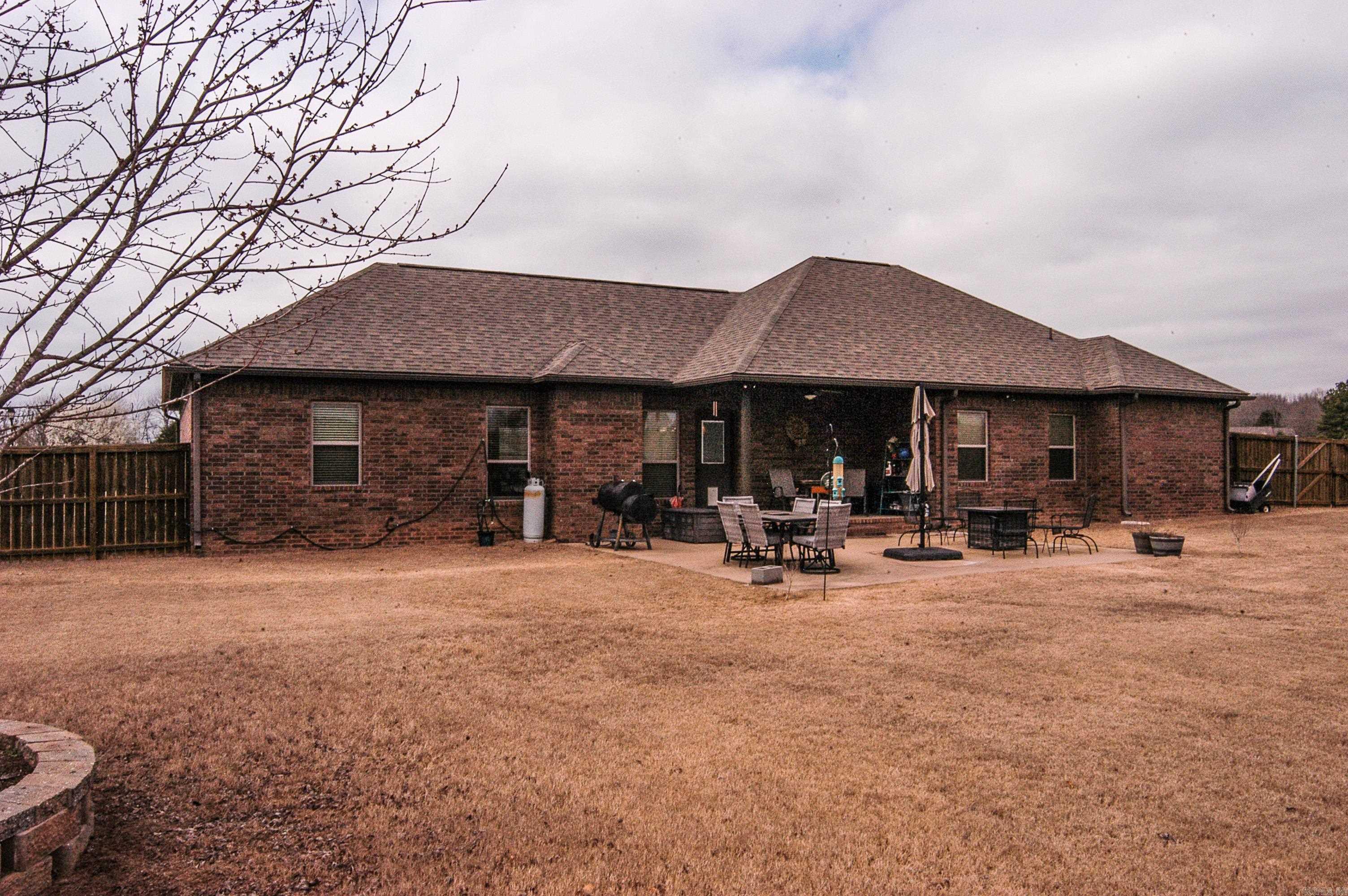 HUNTINGTON ESTATES - Residential