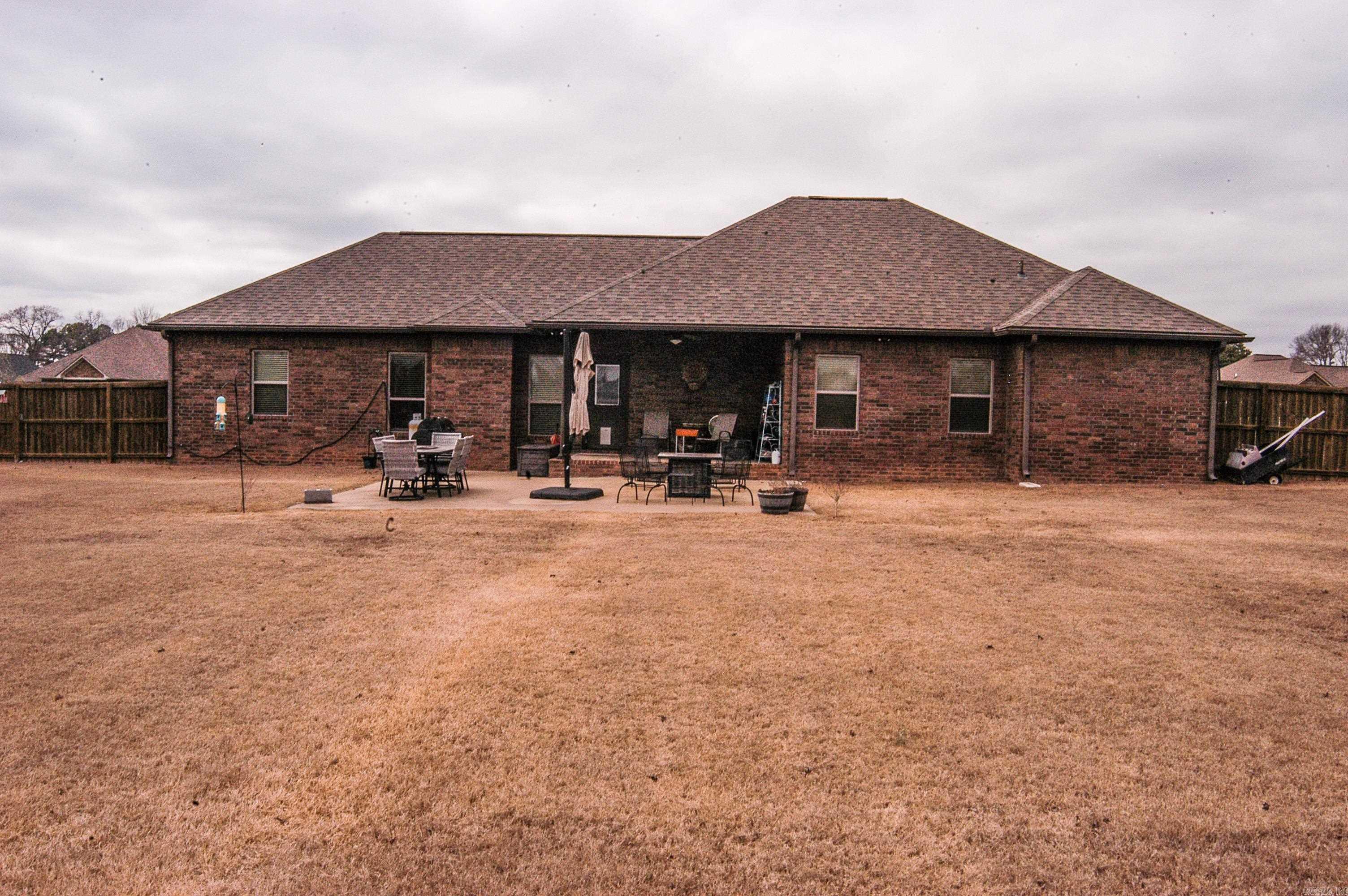 HUNTINGTON ESTATES - Residential