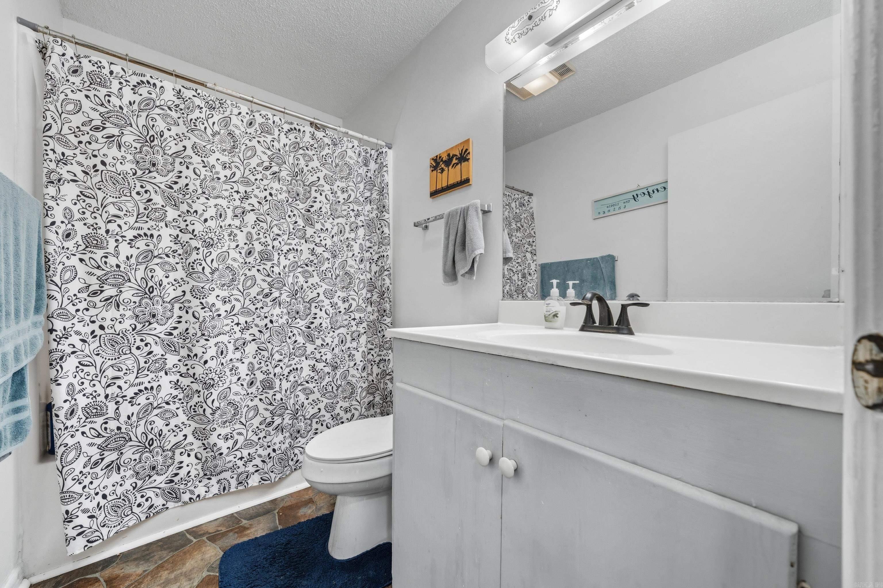 Not in Subdivision - Residential Income