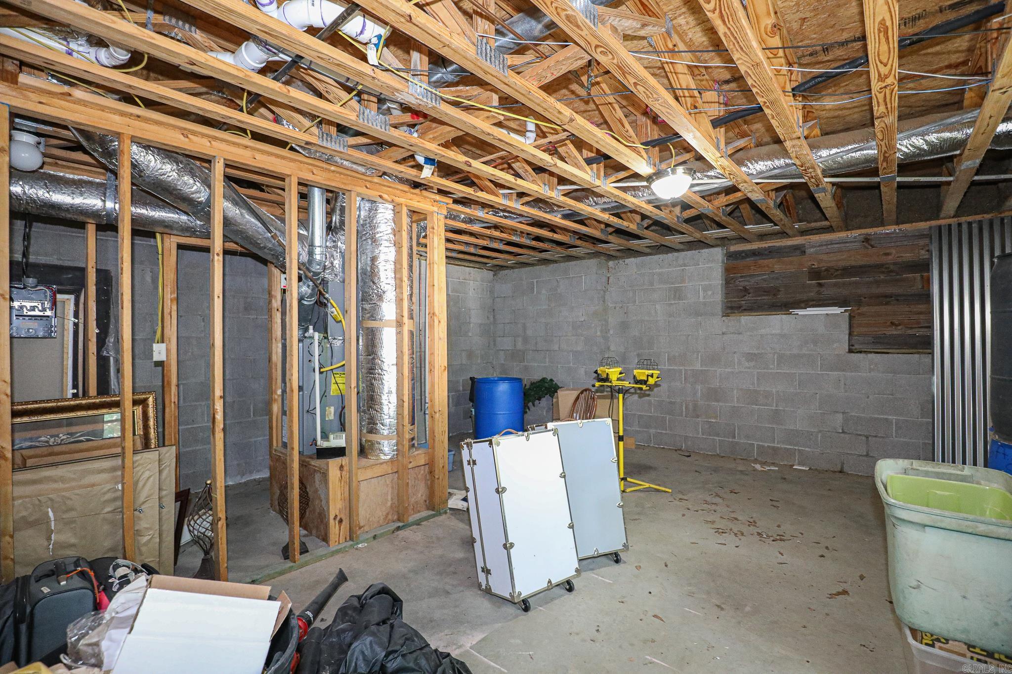 HARTFORD HILLS - Residential