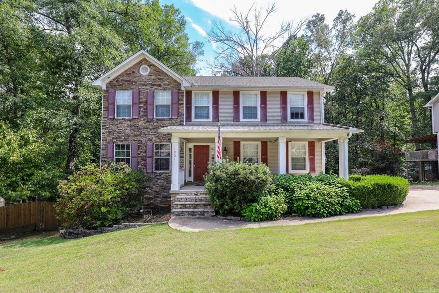 DON'T LET THIS ONE GET AWAY-----4 BEDROOMS AND 3 FULL BATHS ON 1.5 ACRES IN ONE OF SALINE COUNTY'S MOST POPULAR SUBDIVISIONS.... GREAT CORNER LOT....FENCED YARD....OUTSIDE STORAGE BUILDING.....GAS FIREPLACE....FORMAL DINING AND BREAKFAST AREA....TANKLESS HOT WATER HEATER...SIDE LOAD GARAGE ...ROOF REPLACED 2023....AMAZING FLOOR PLAN INCLUDING AN UNFINISHED BASEMENT WITH PLUMBING FOR A FULL BATH AND WET BAR (NOT INCLUDED IN THE SQUARE FOOTAGE)  CALL TODAY AND SET UP YOUR SHOWING!   AGENTS SEE REMARKS