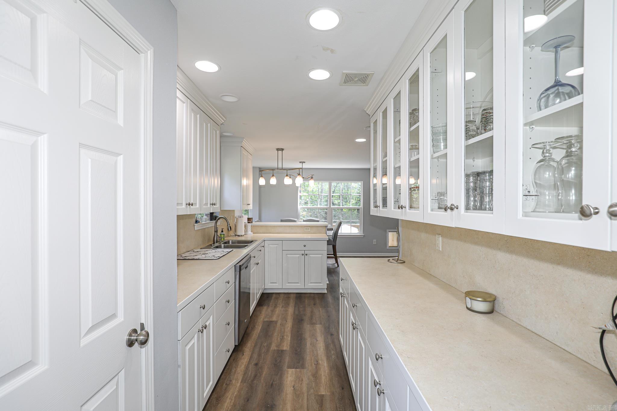 HARTFORD HILLS - Residential