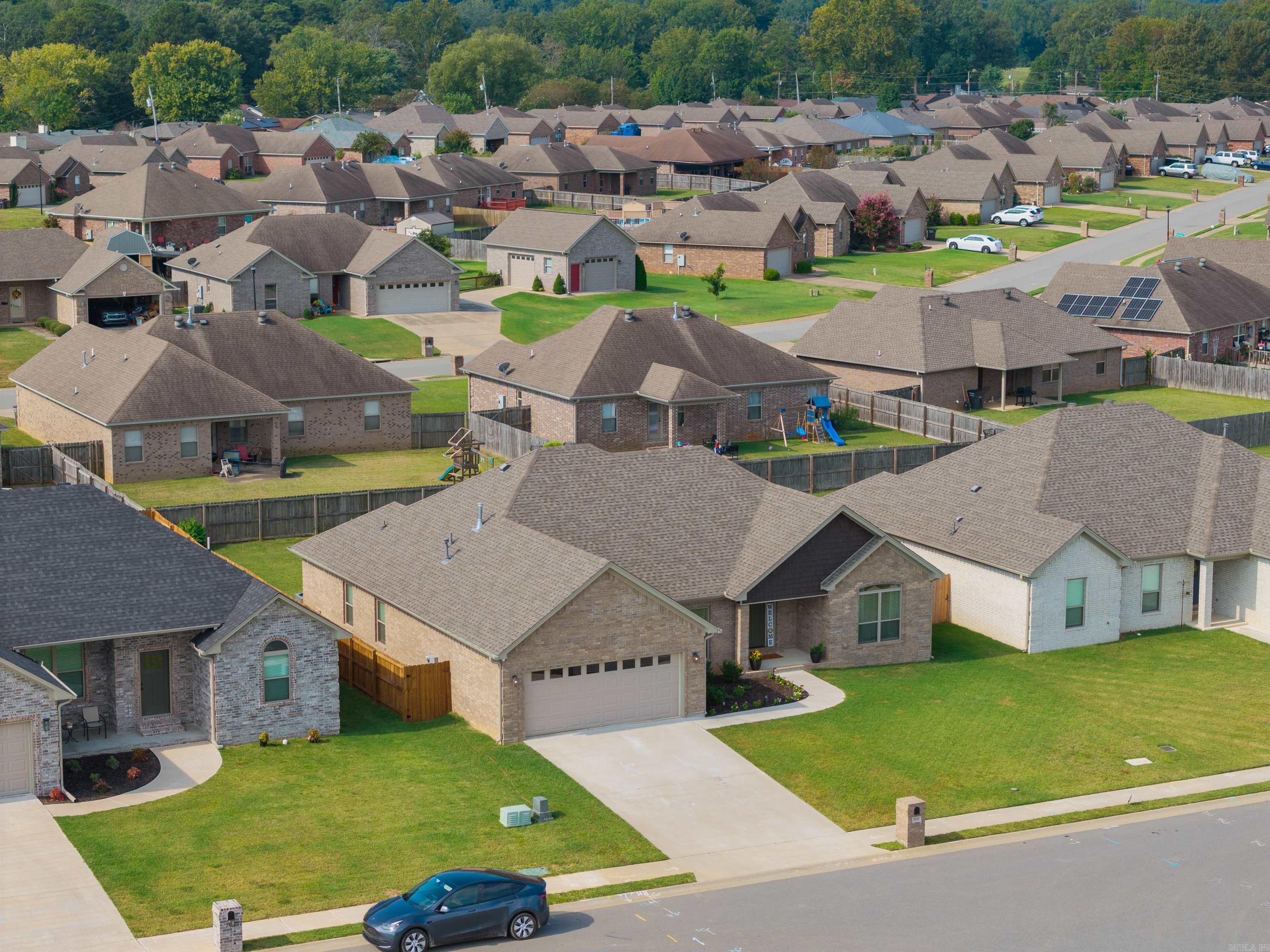 JAXON TERRACE - Residential