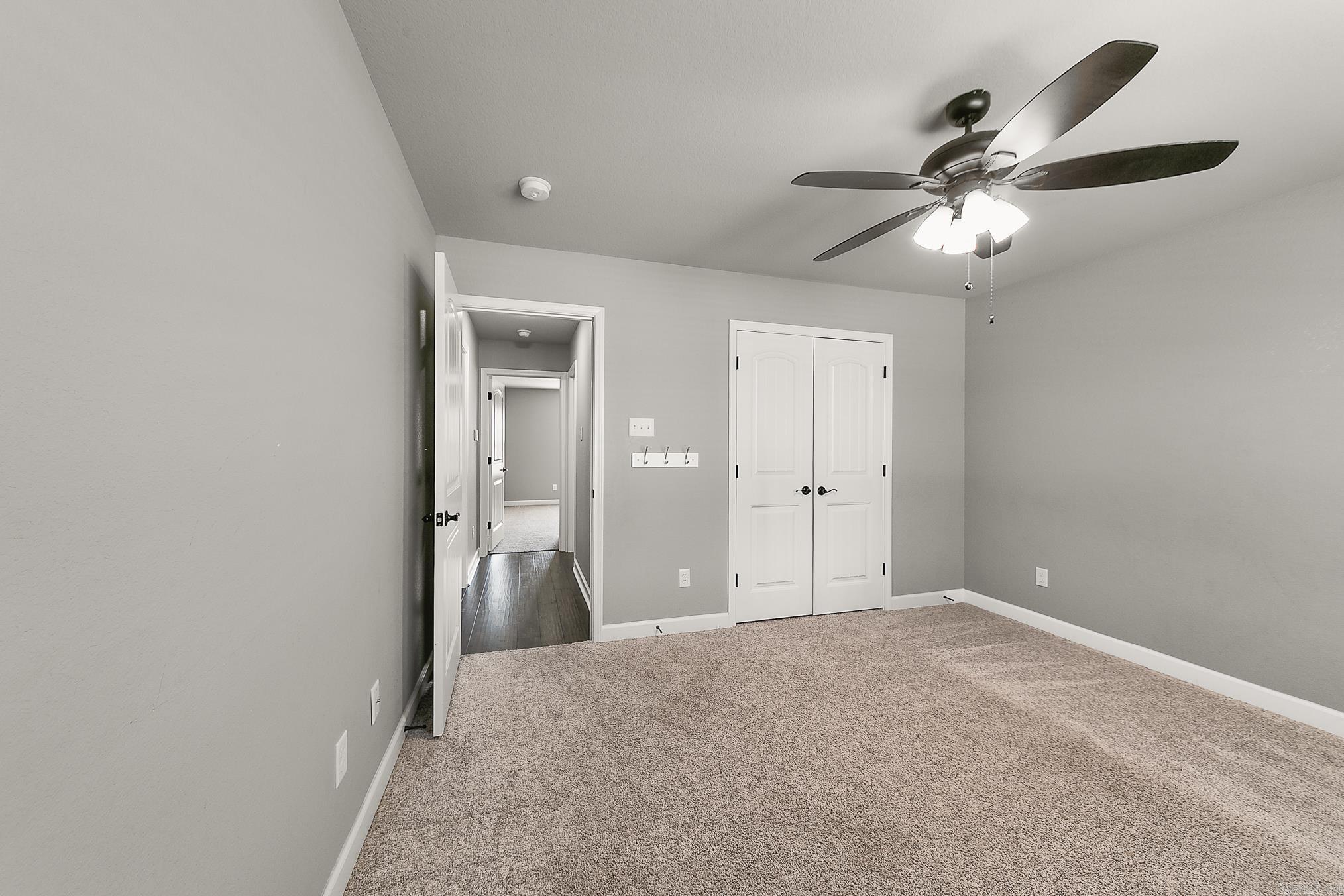 HERITAGE MEADOWS - Residential Lease