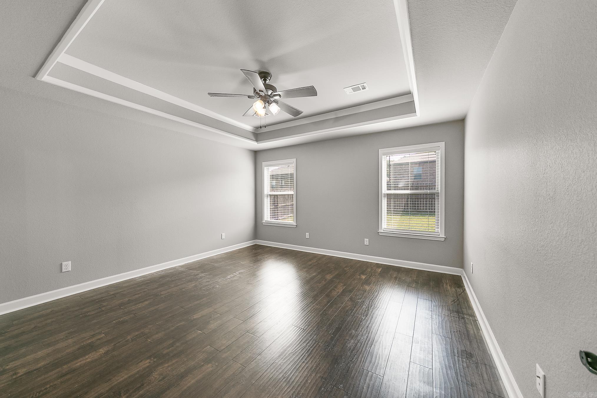 HERITAGE MEADOWS - Residential Lease