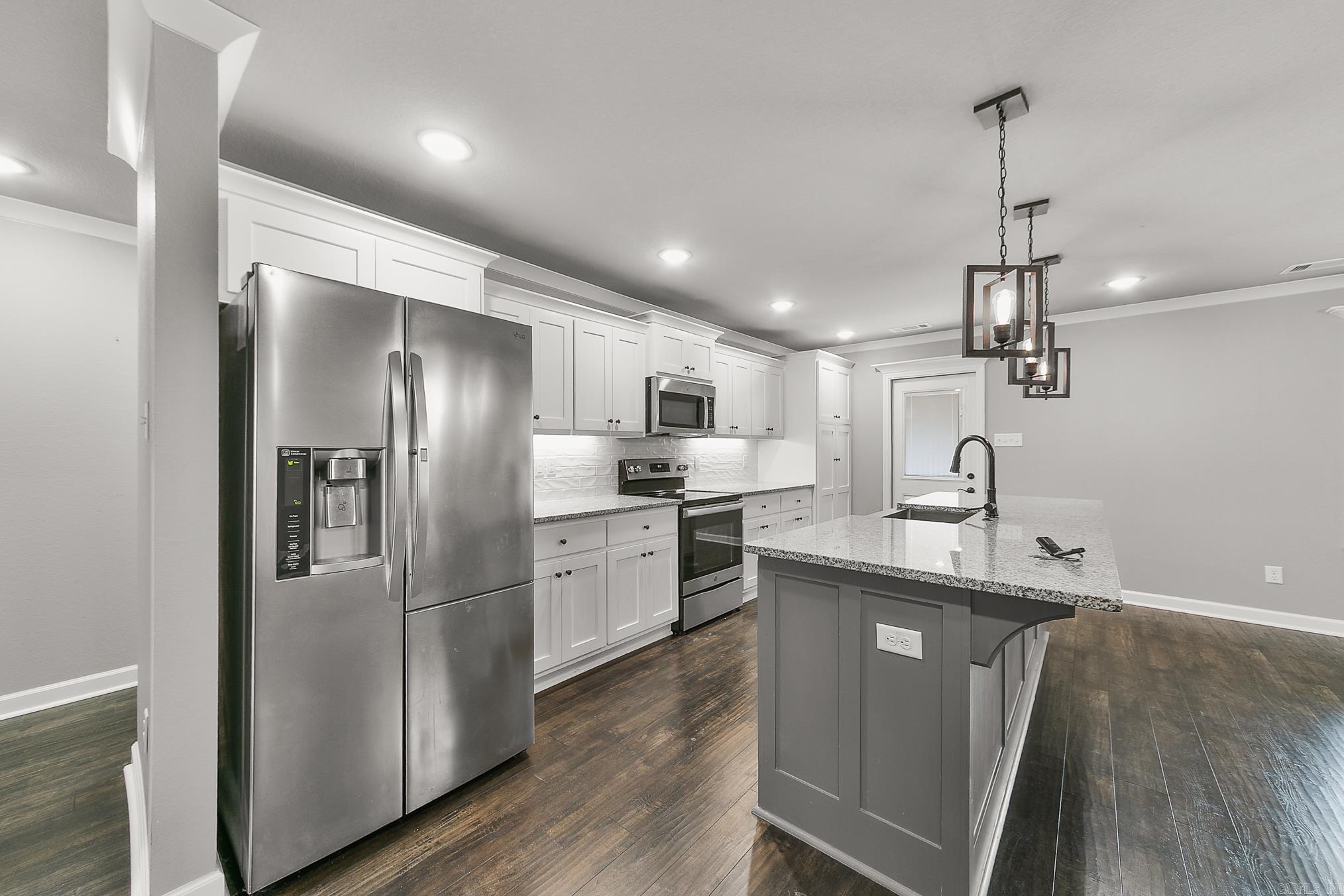 HERITAGE MEADOWS - Residential Lease