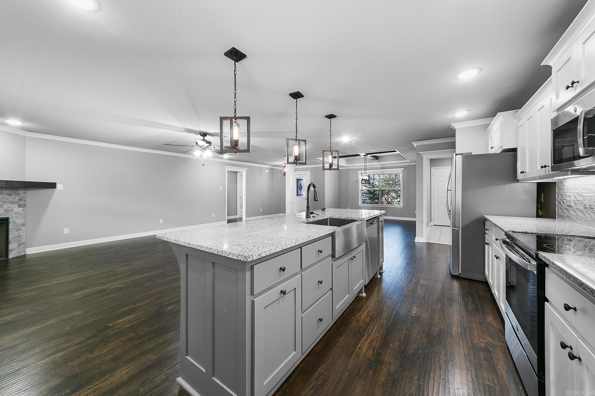 HERITAGE MEADOWS - Residential Lease