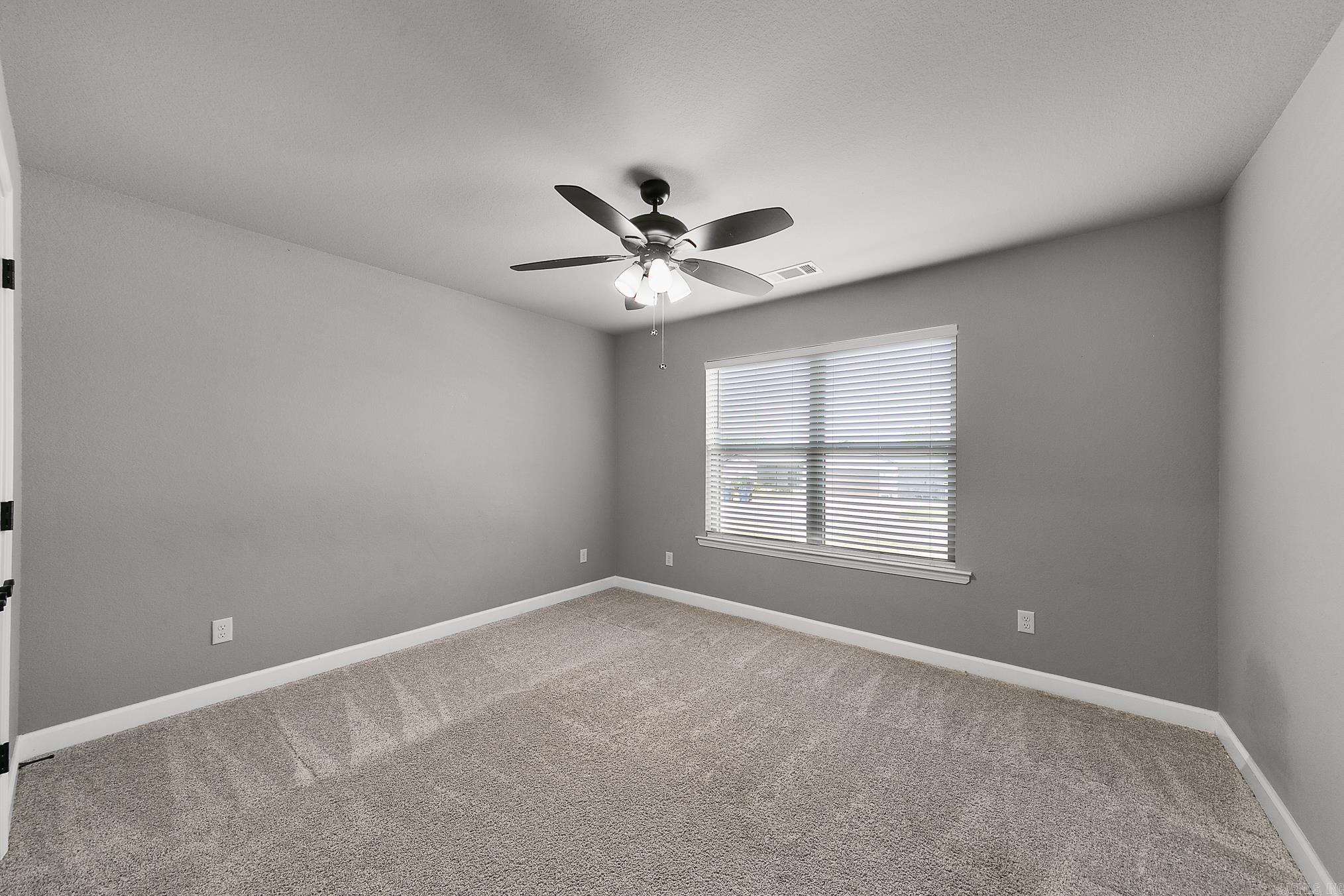 HERITAGE MEADOWS - Residential Lease