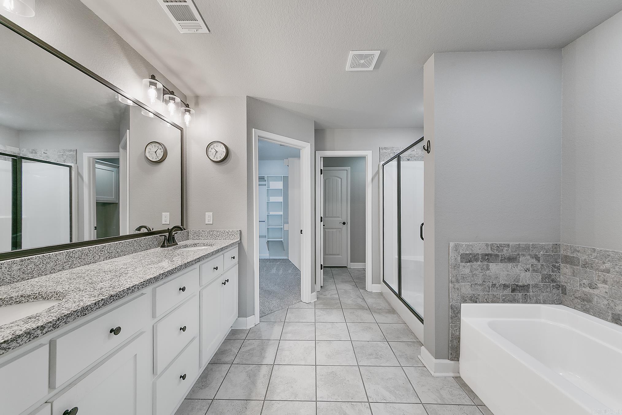 HERITAGE MEADOWS - Residential Lease