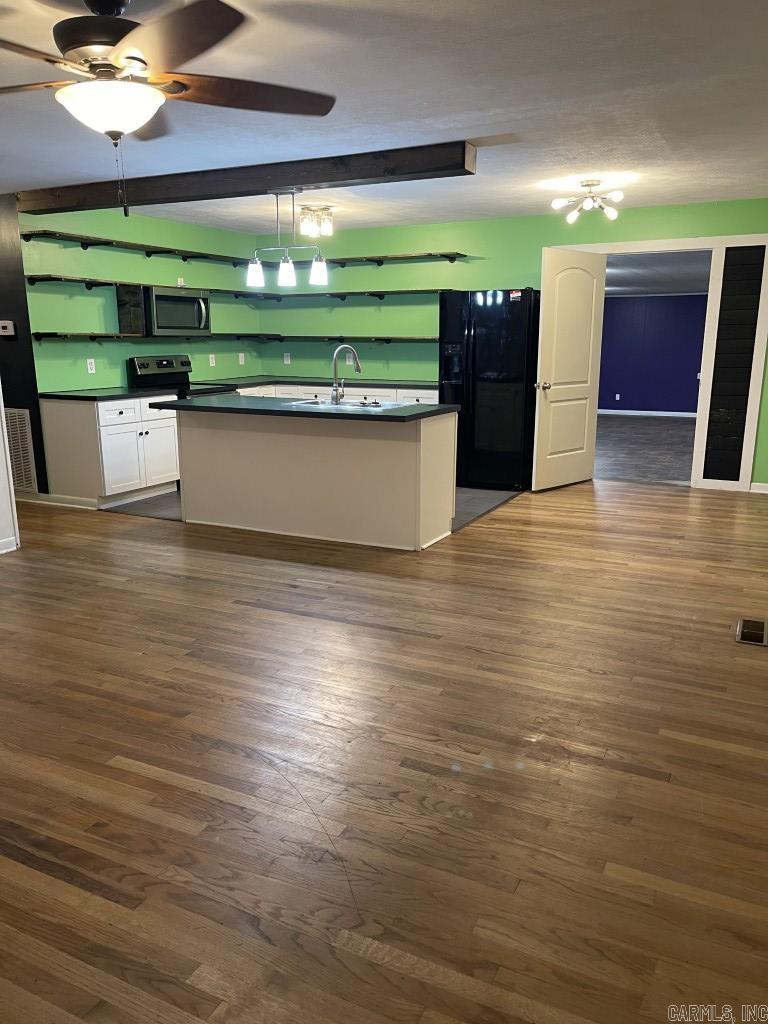 POPLAR ACRES - Residential