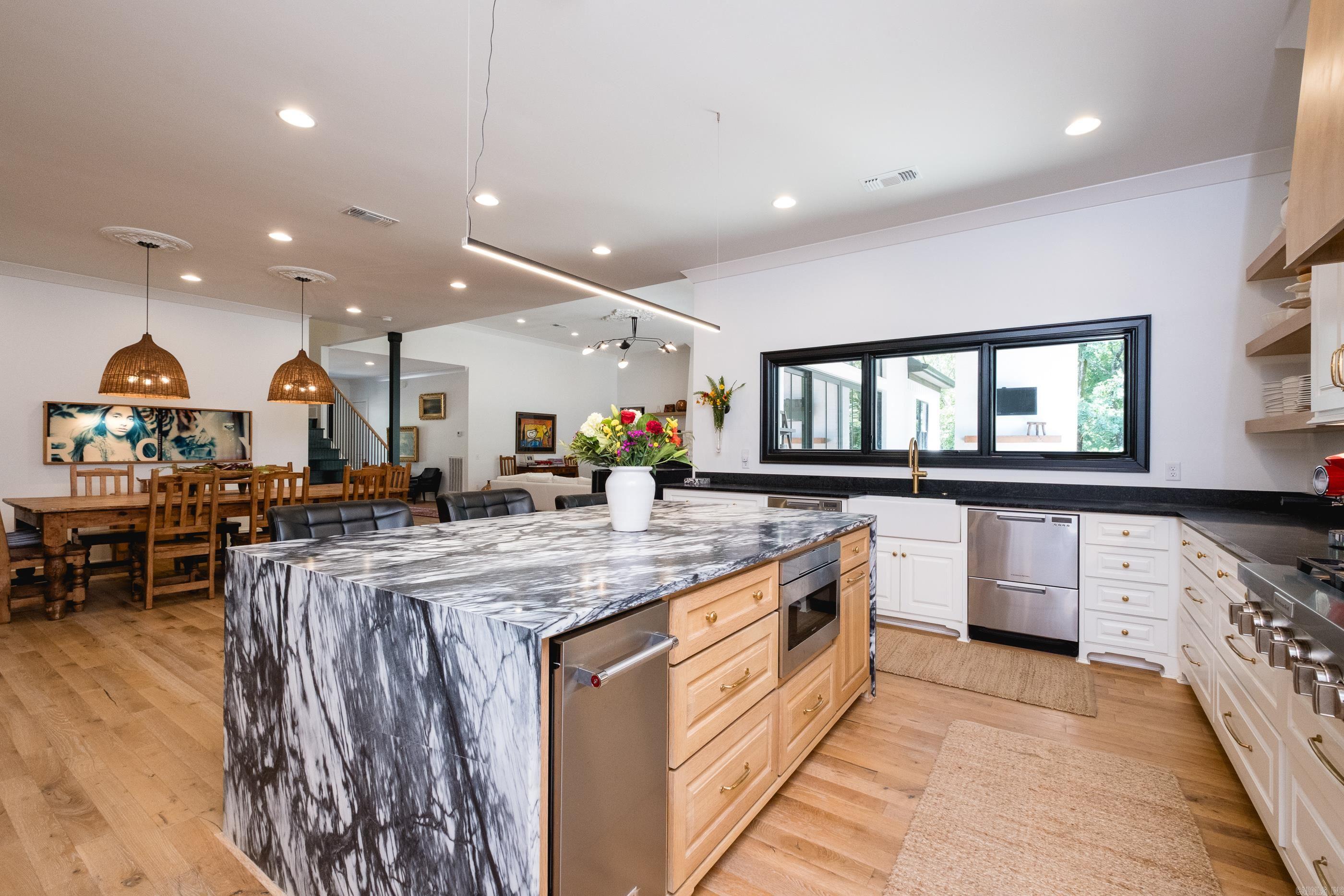 CHENAL VALLEY "FALSTONE COURT" - Residential