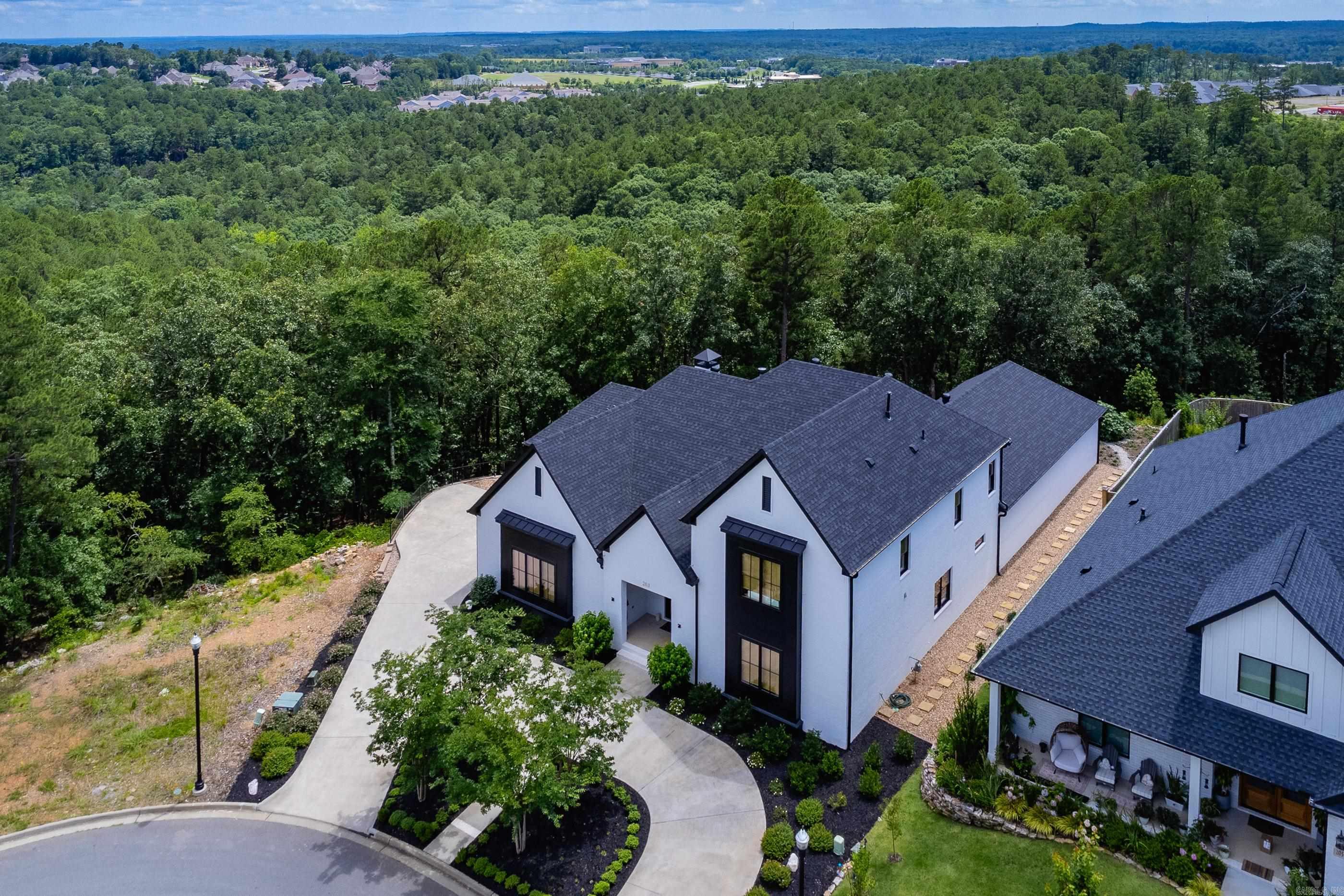 CHENAL VALLEY "FALSTONE COURT" - Residential