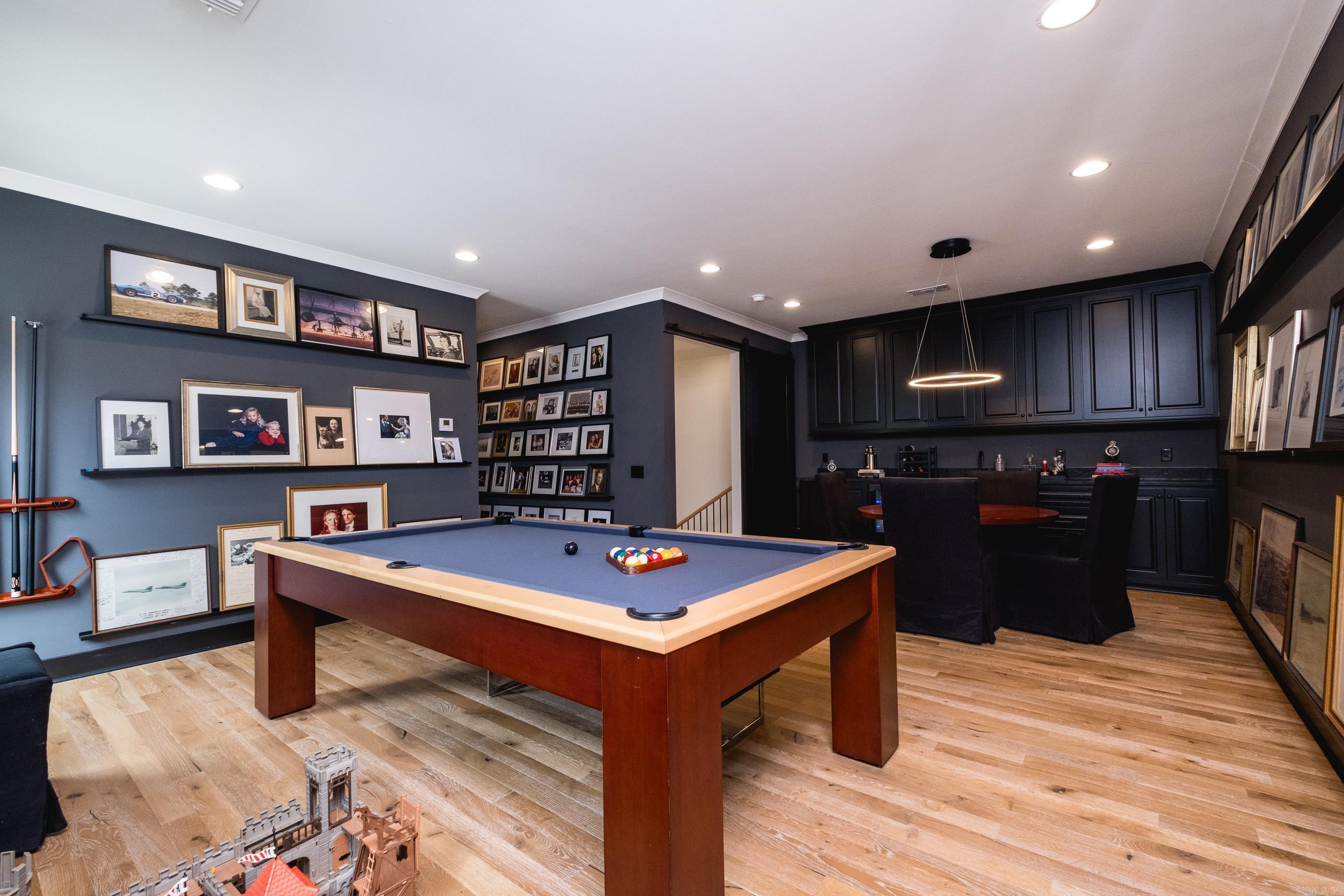 CHENAL VALLEY "FALSTONE COURT" - Residential