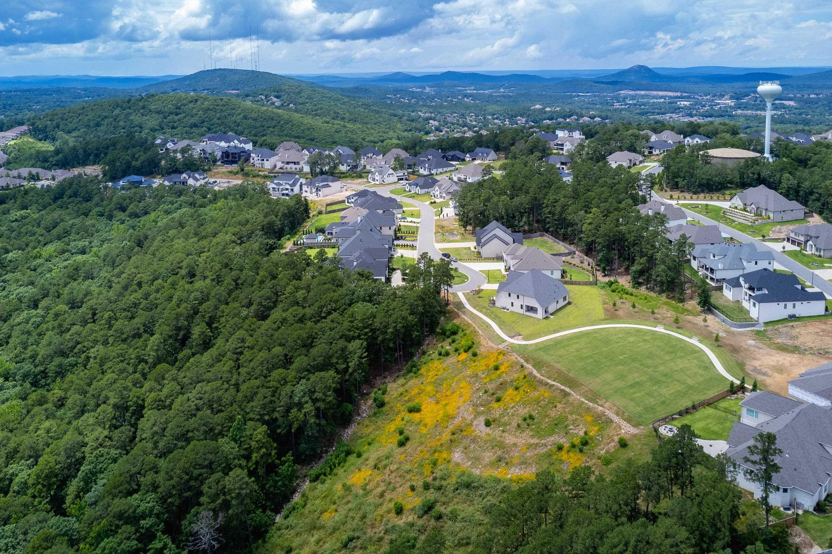 CHENAL VALLEY "FALSTONE COURT" - Residential