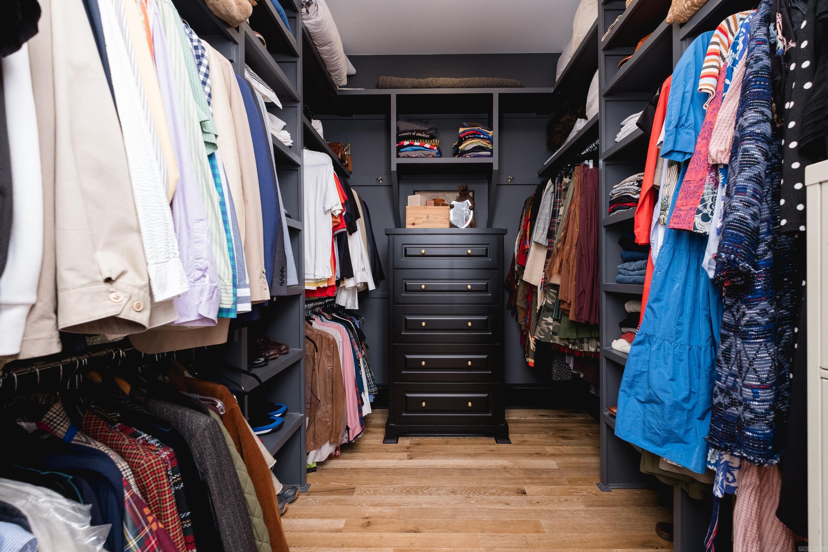 CHENAL VALLEY "FALSTONE COURT" - Residential