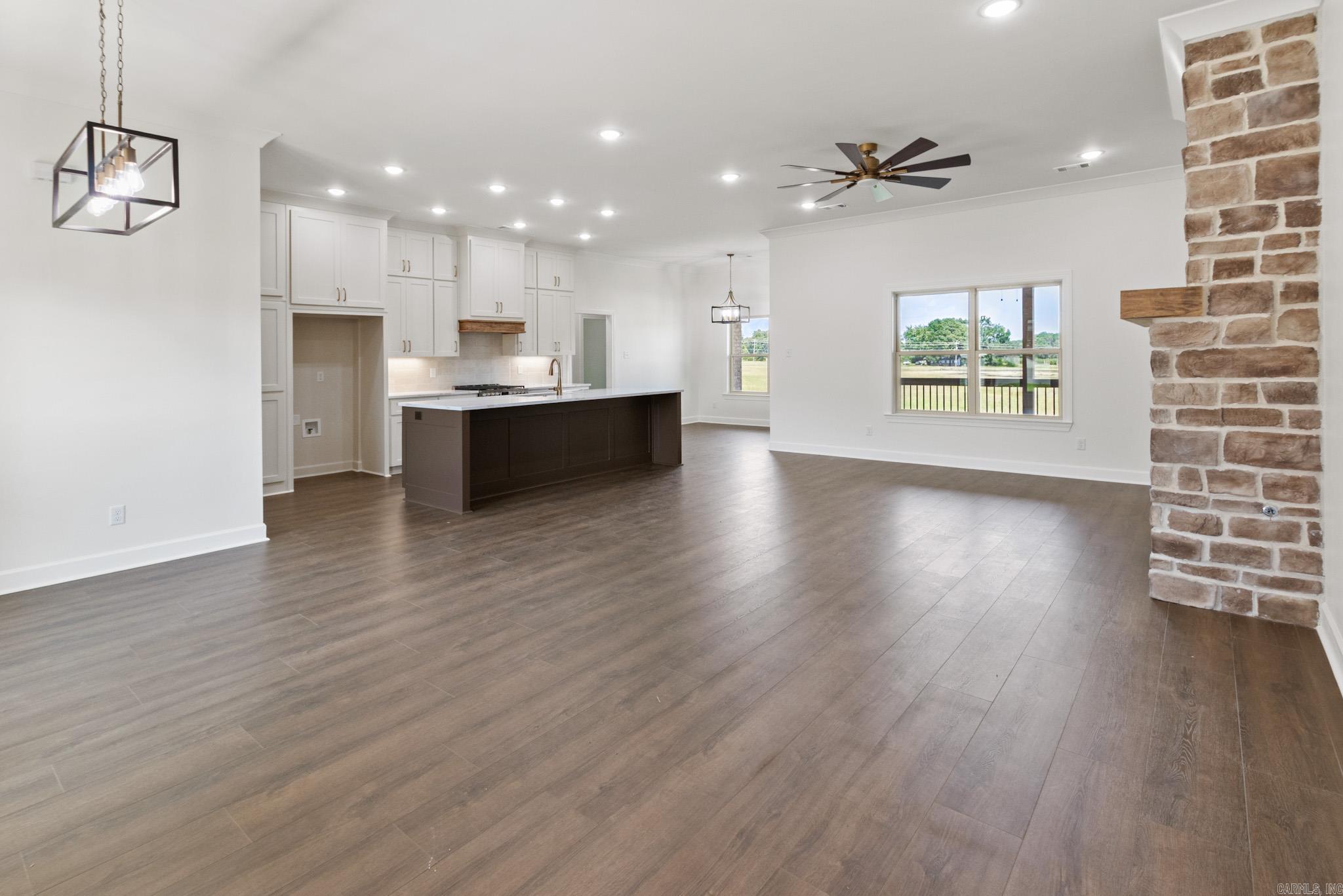 WINDRIDGE ESTATES PHASE 1 - Residential