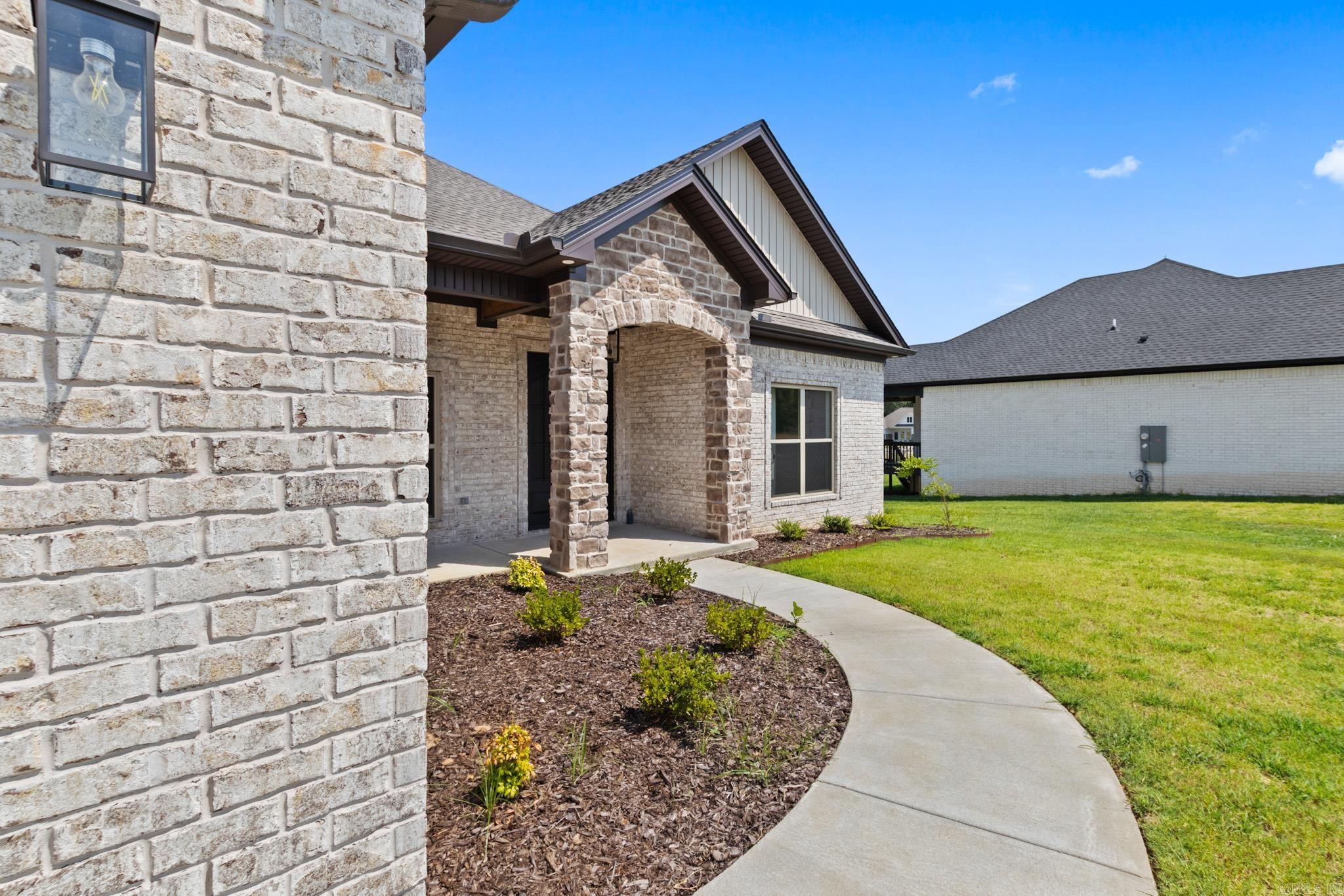 WINDRIDGE ESTATES PHASE 1 - Residential