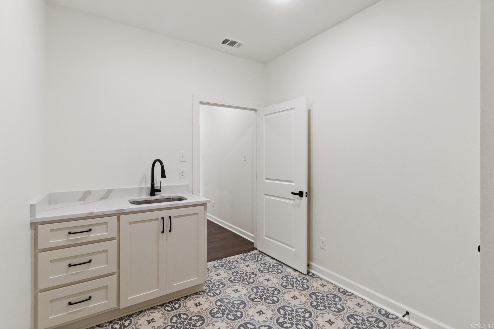 WINDRIDGE ESTATES PHASE 1 - Residential